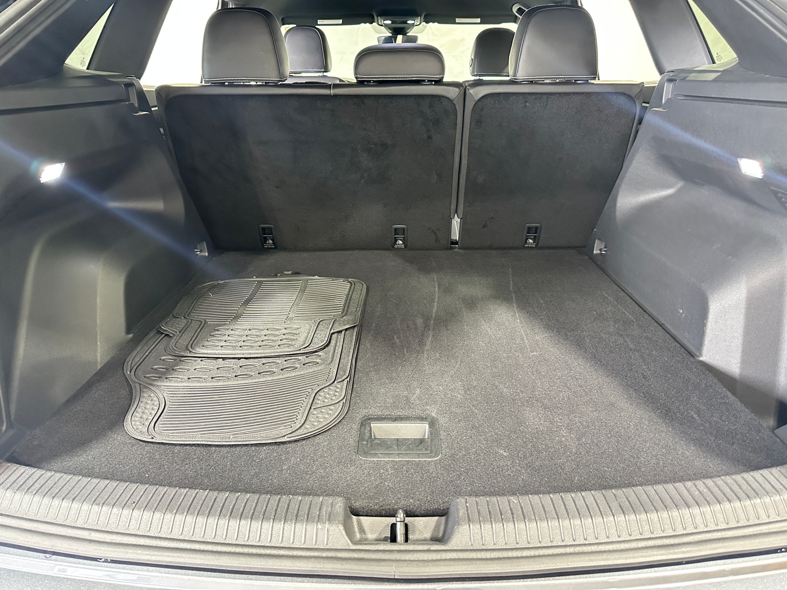 Thumbnail: 2025 Volkswagen Atlas - 6