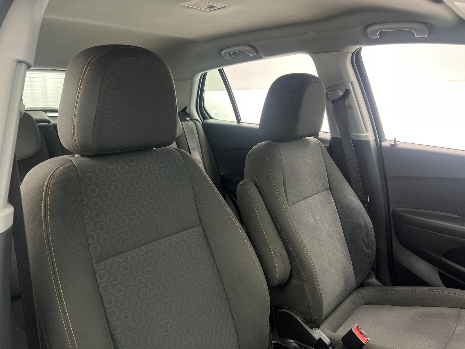 Thumbnail: 2021 Chevrolet Trax - 2