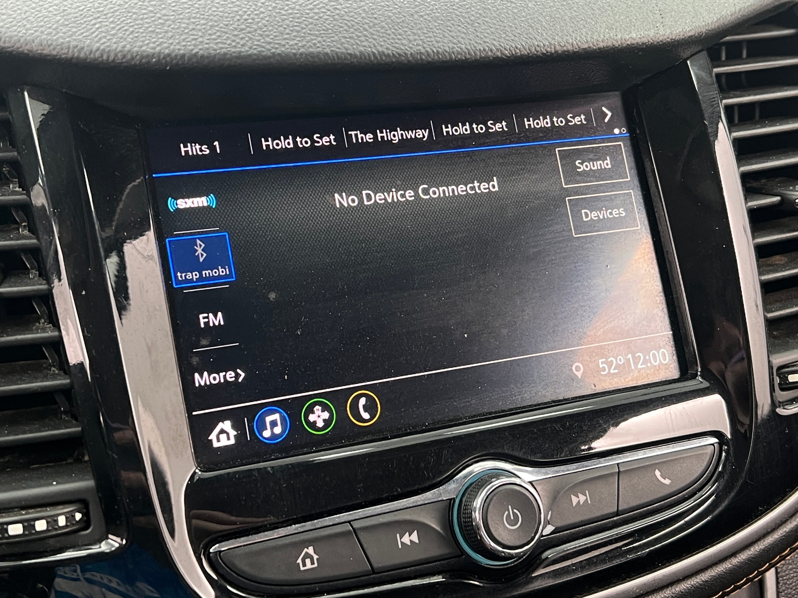 Thumbnail: 2021 Chevrolet Trax - 4