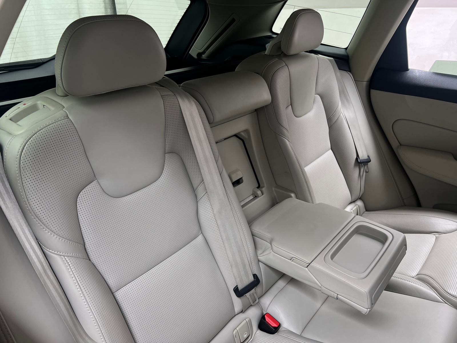 Thumbnail: 2019 Volvo XC60 - 5