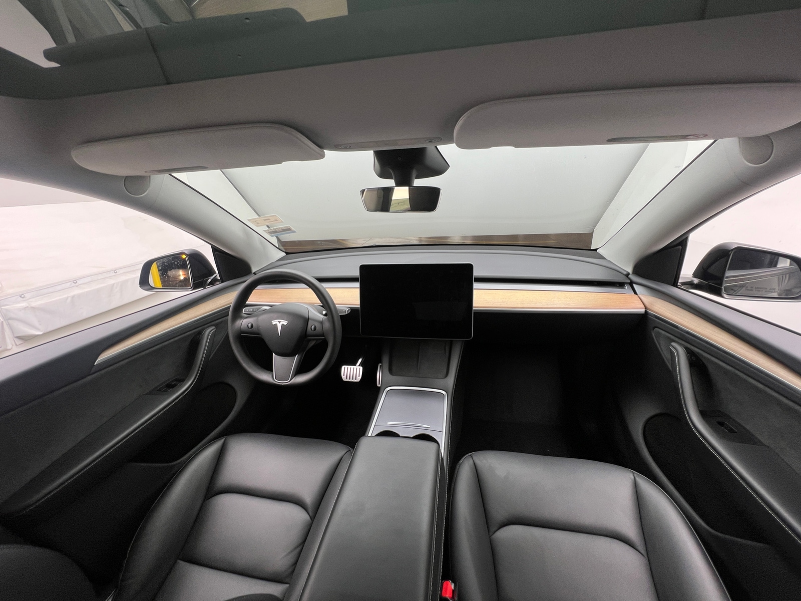 Thumbnail: 2025 Tesla Model Y - 3