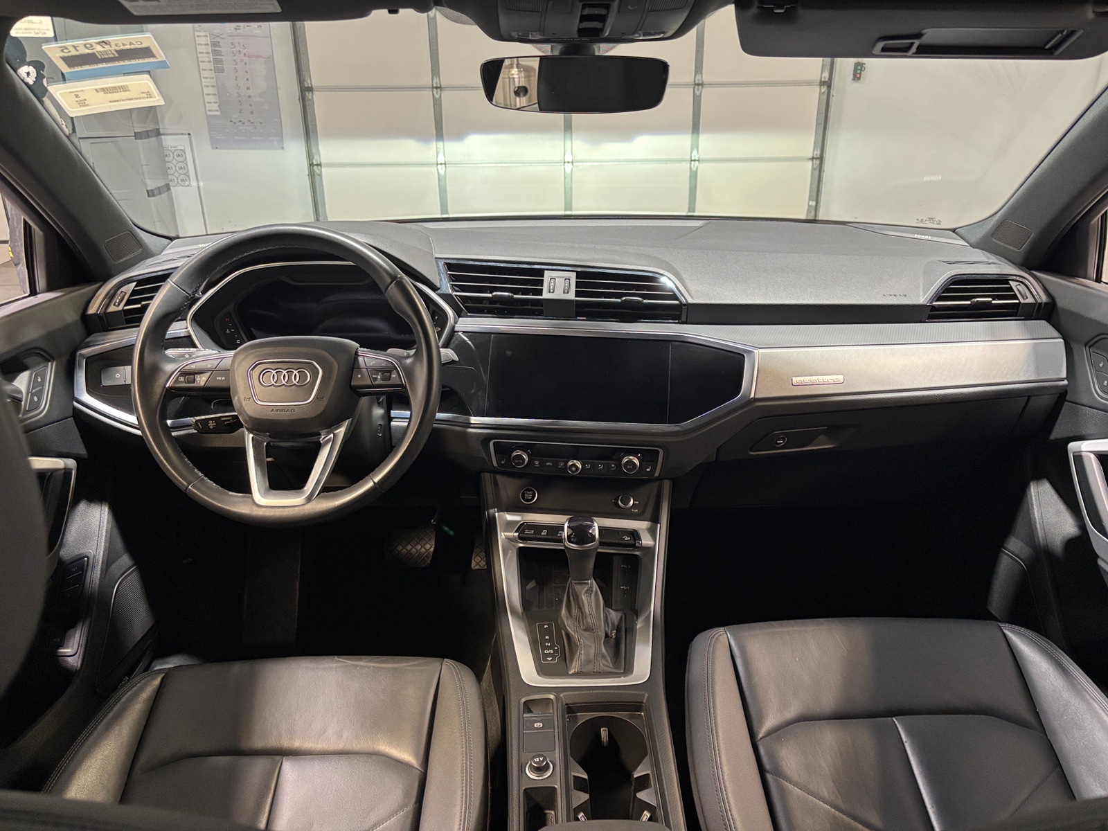 Thumbnail: 2023 Audi Q3 - 2