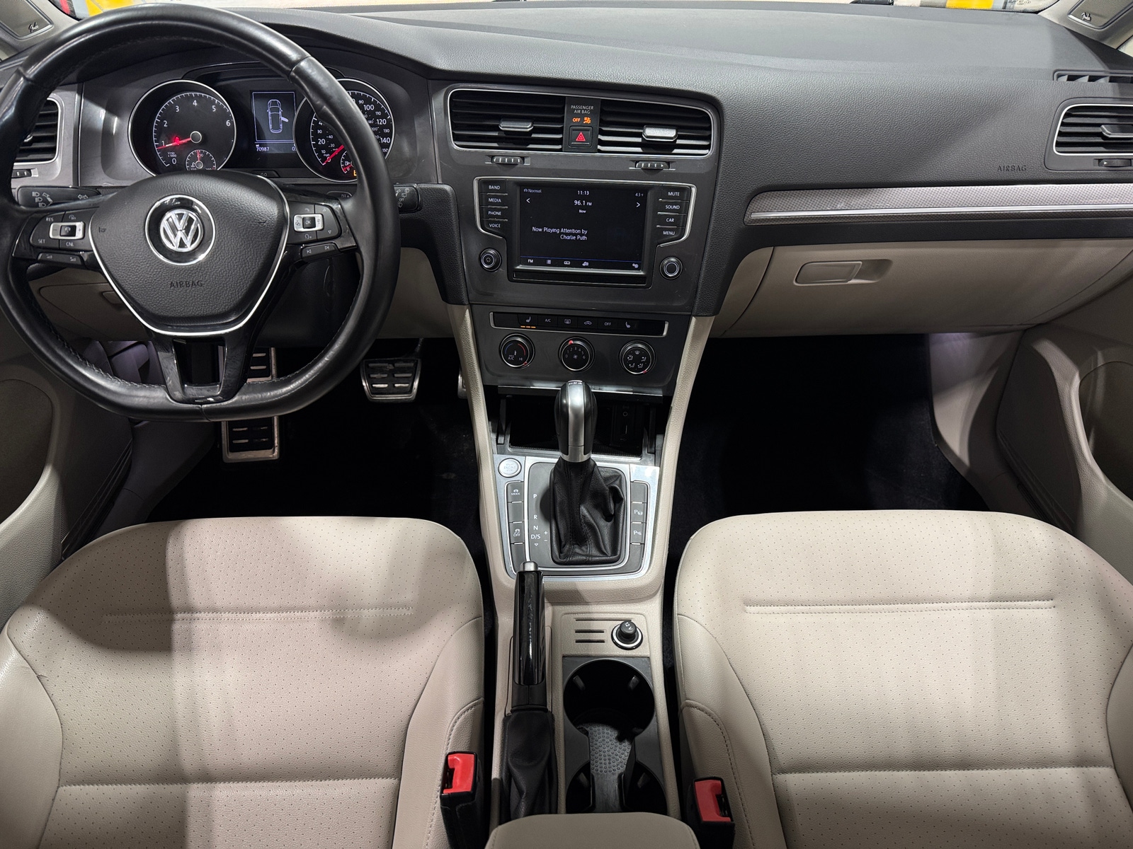 Thumbnail: 2017 Volkswagen Golf - 2