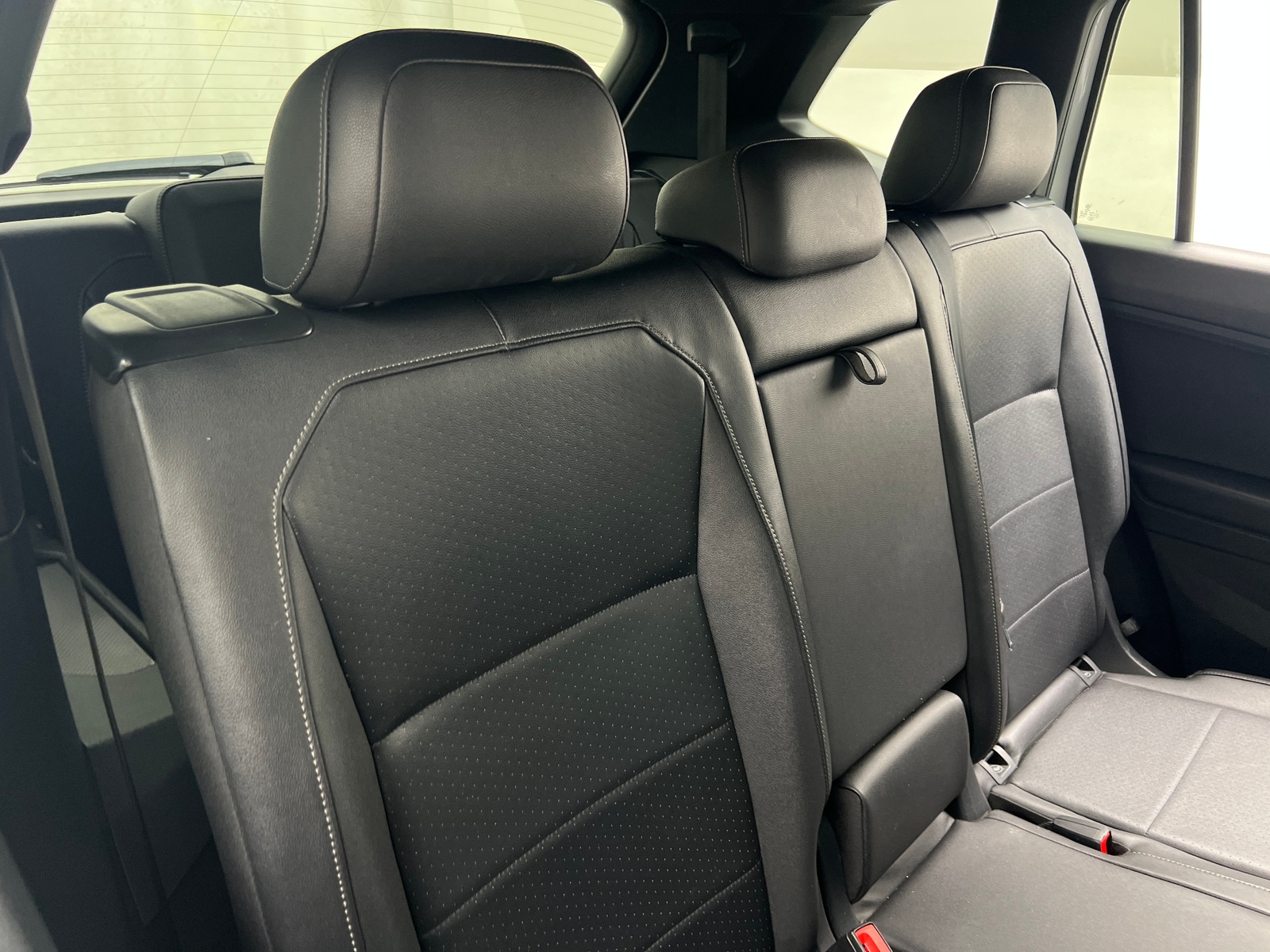 Thumbnail: 2020 Volkswagen Tiguan - 5