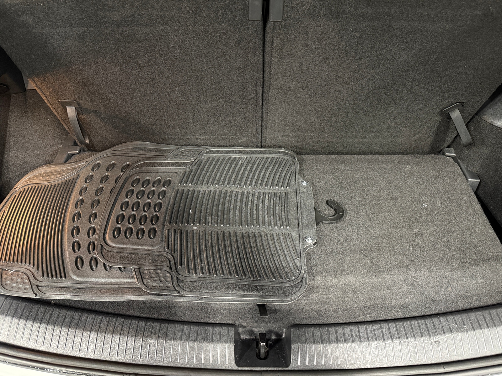 Thumbnail: 2020 Volkswagen Tiguan - 6