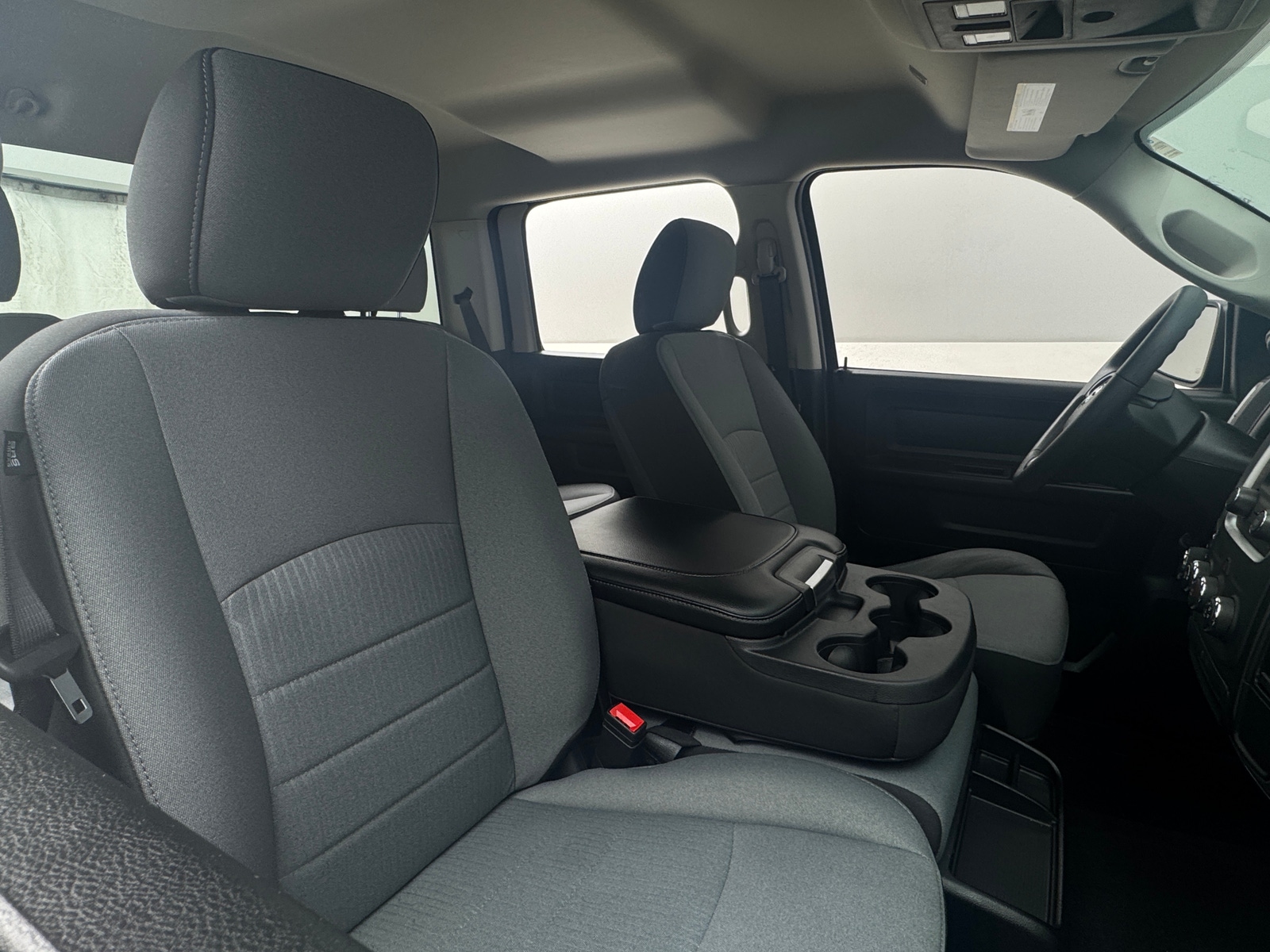 Thumbnail: 2024 RAM 1500 Classic - 2