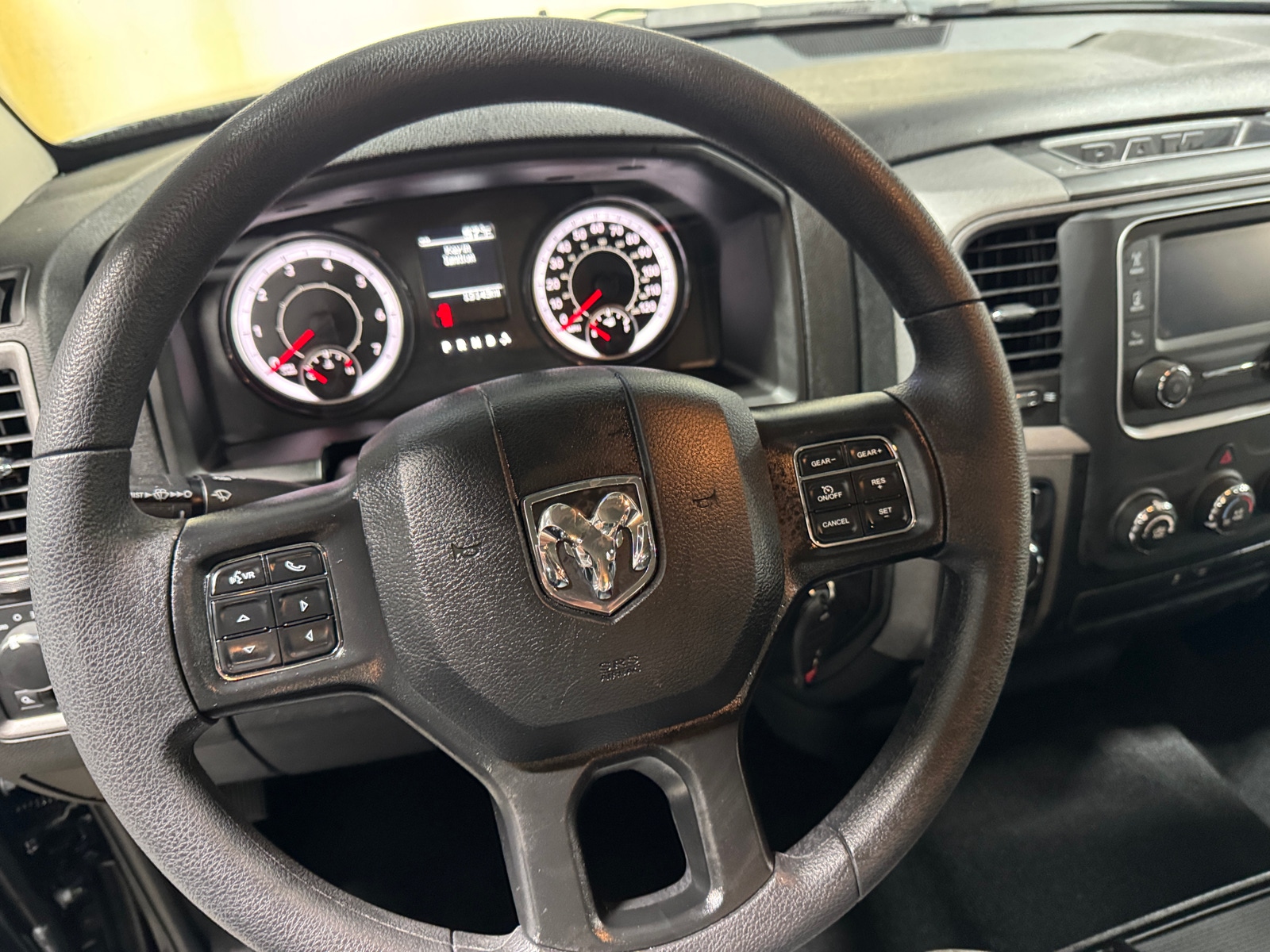 Thumbnail: 2024 RAM 1500 Classic - 5