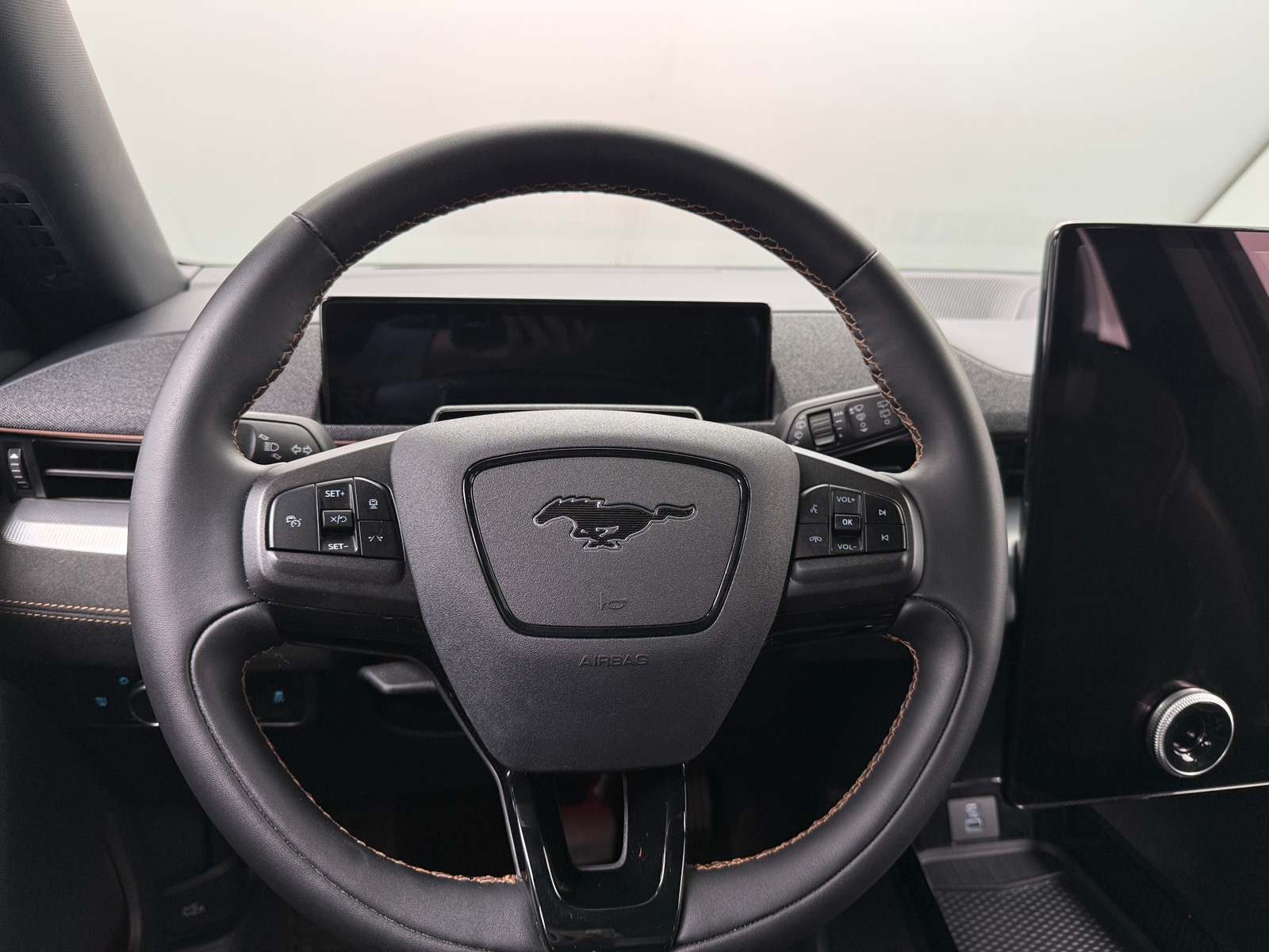 Thumbnail: 2022 Ford Mustang Mach-E - 4