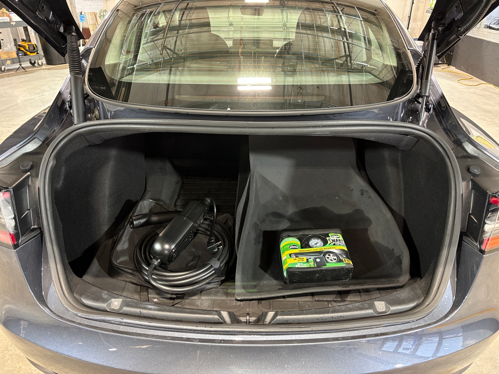 Thumbnail: 2023 Tesla Model 3 - 6