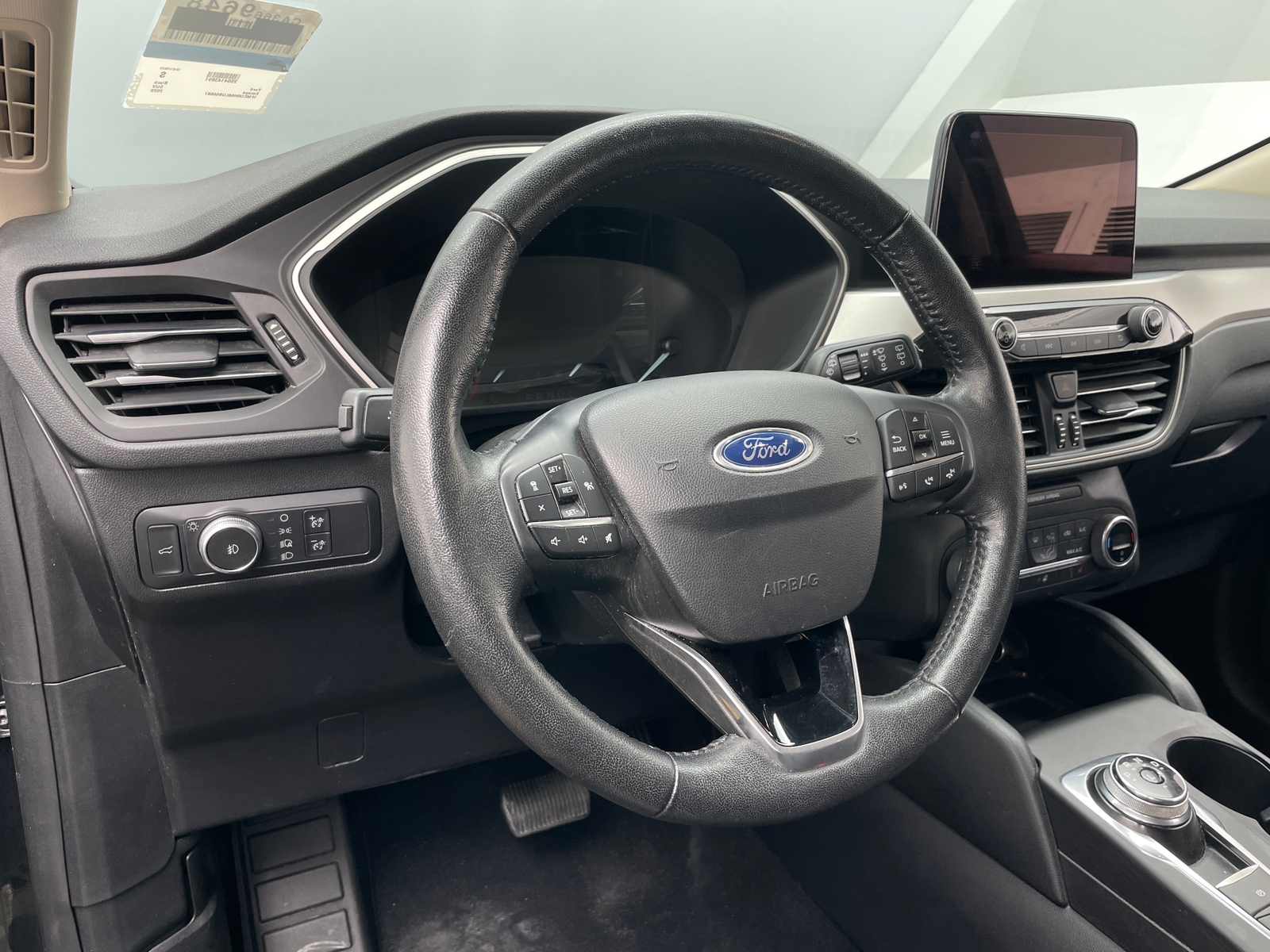 Thumbnail: 2020 Ford Escape - 4