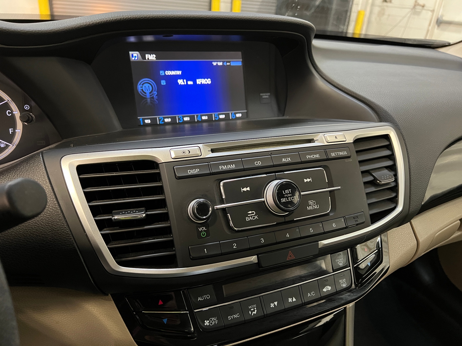 Thumbnail: 2016 Honda Accord - 4