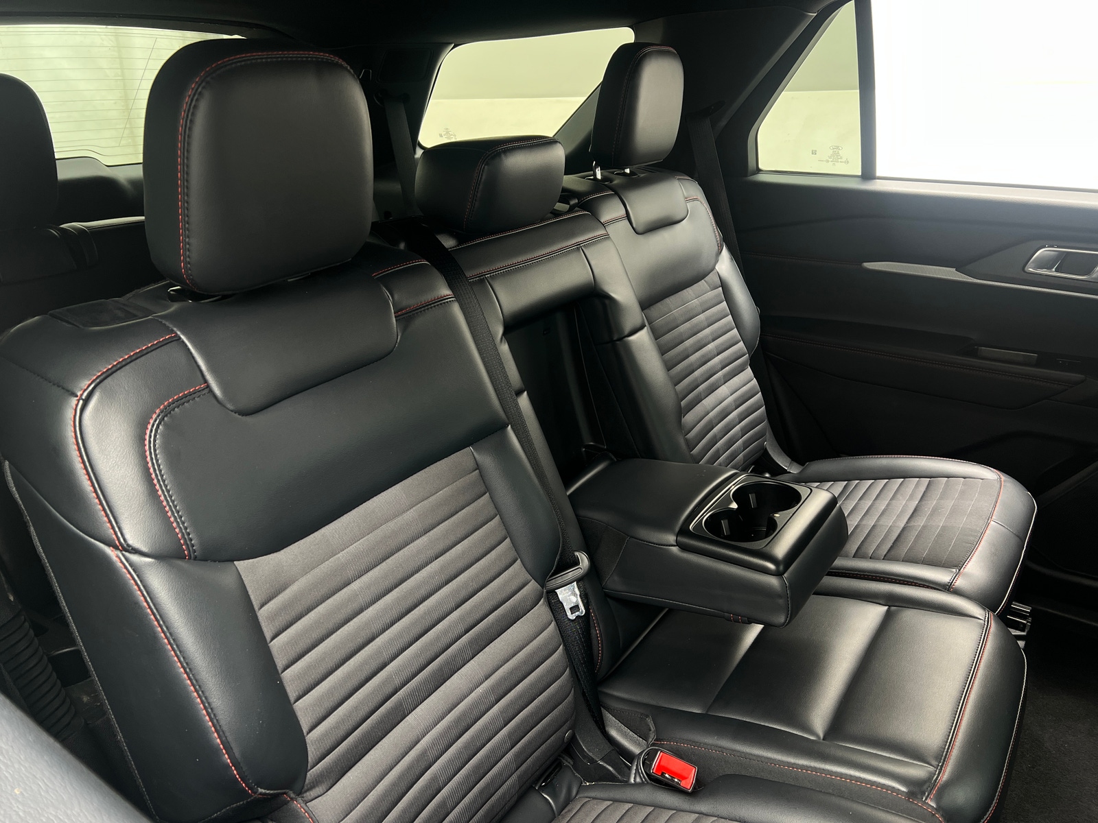 Thumbnail: 2025 Ford Explorer - 5