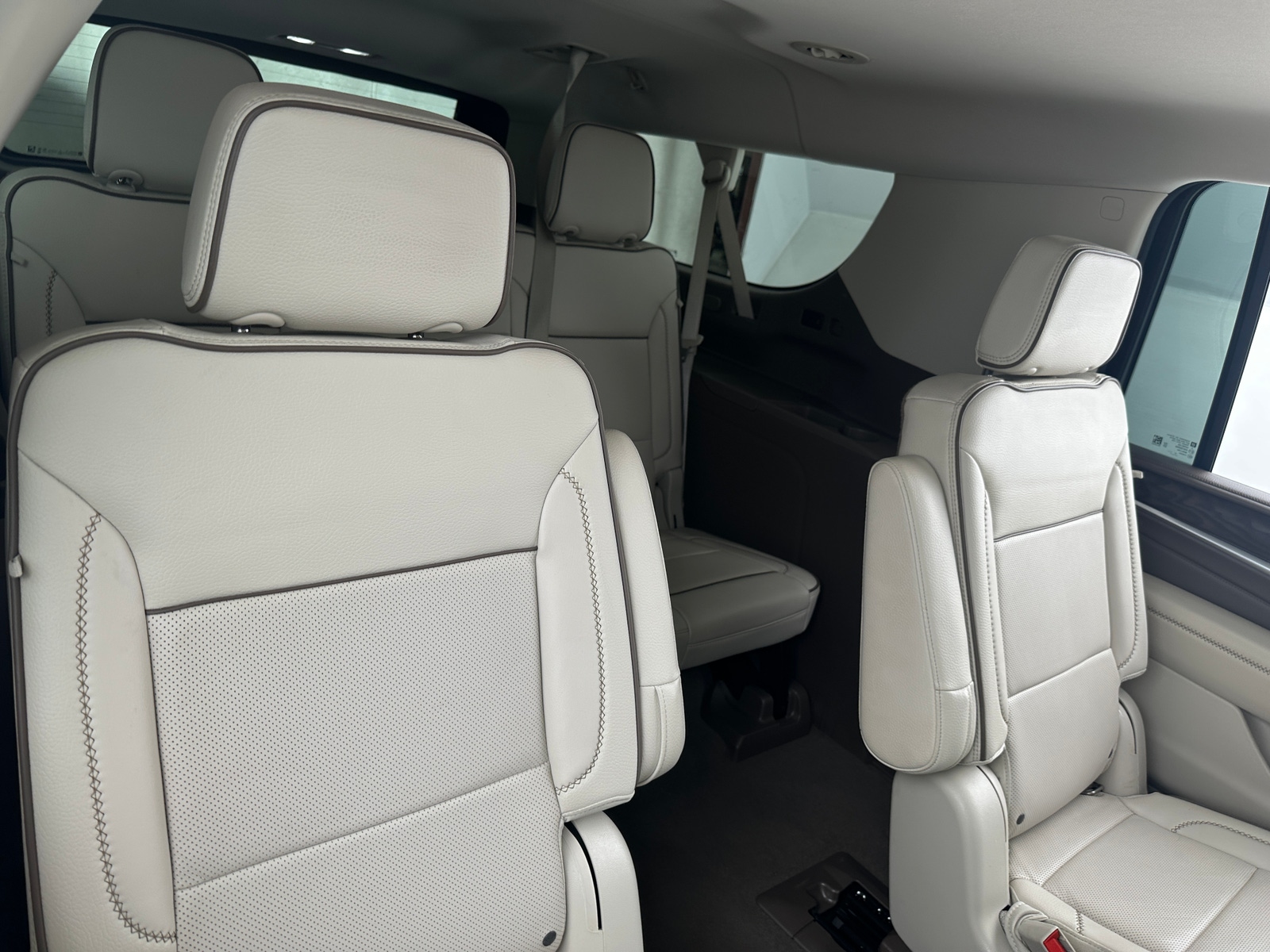 Thumbnail: 2022 GMC Yukon XL - 5