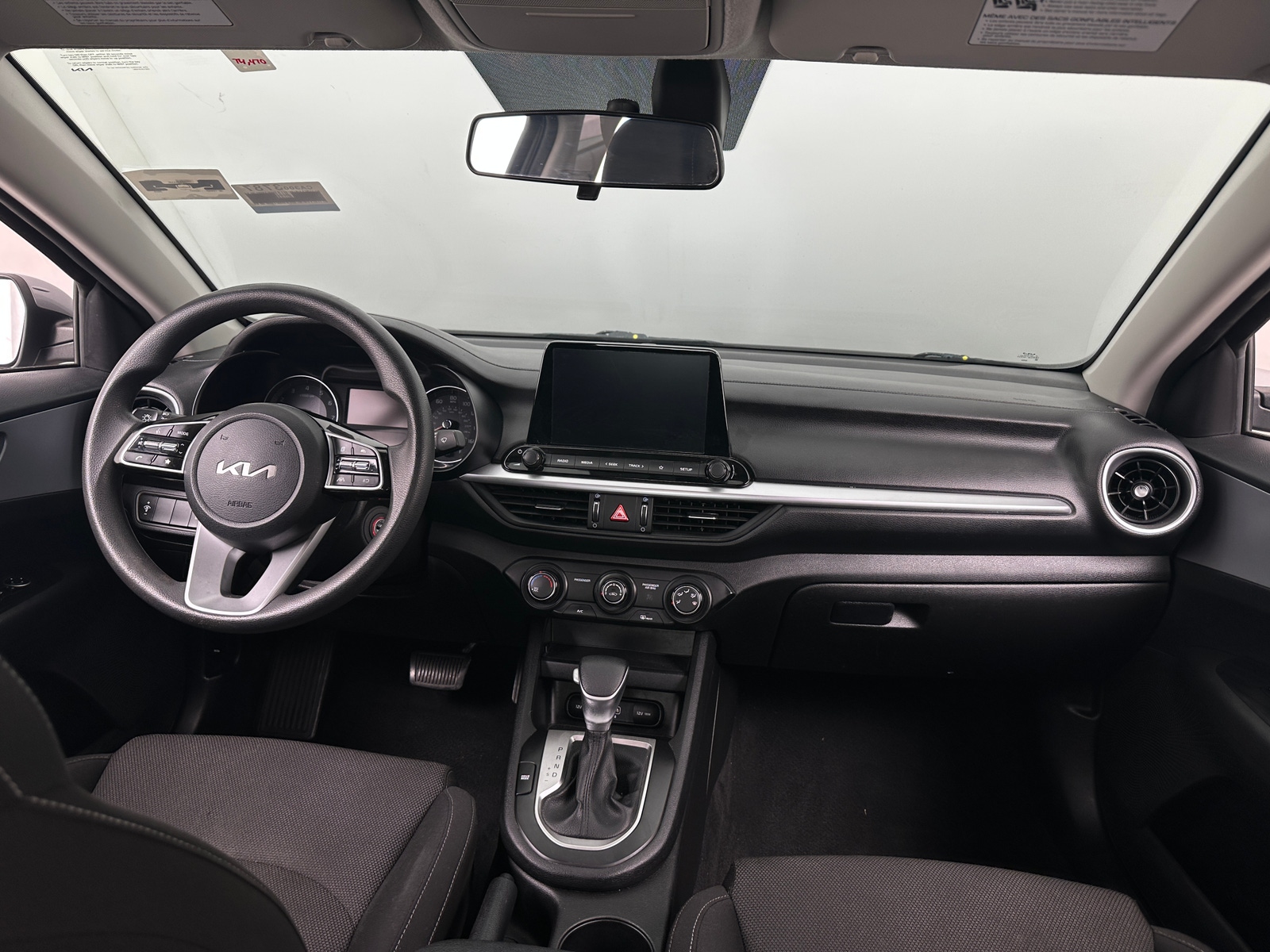 Thumbnail: 2023 Kia Forte - 3