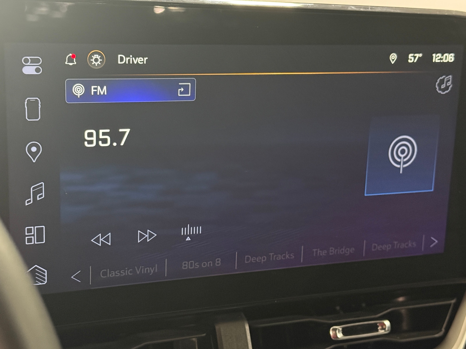 Thumbnail: 2025 Chevrolet Equinox - 4