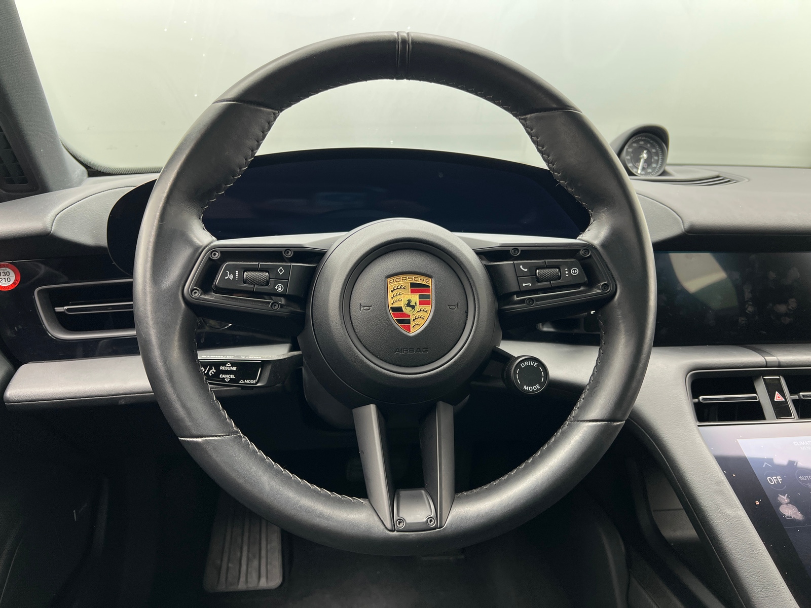 Thumbnail: 2020 Porsche Taycan - 5