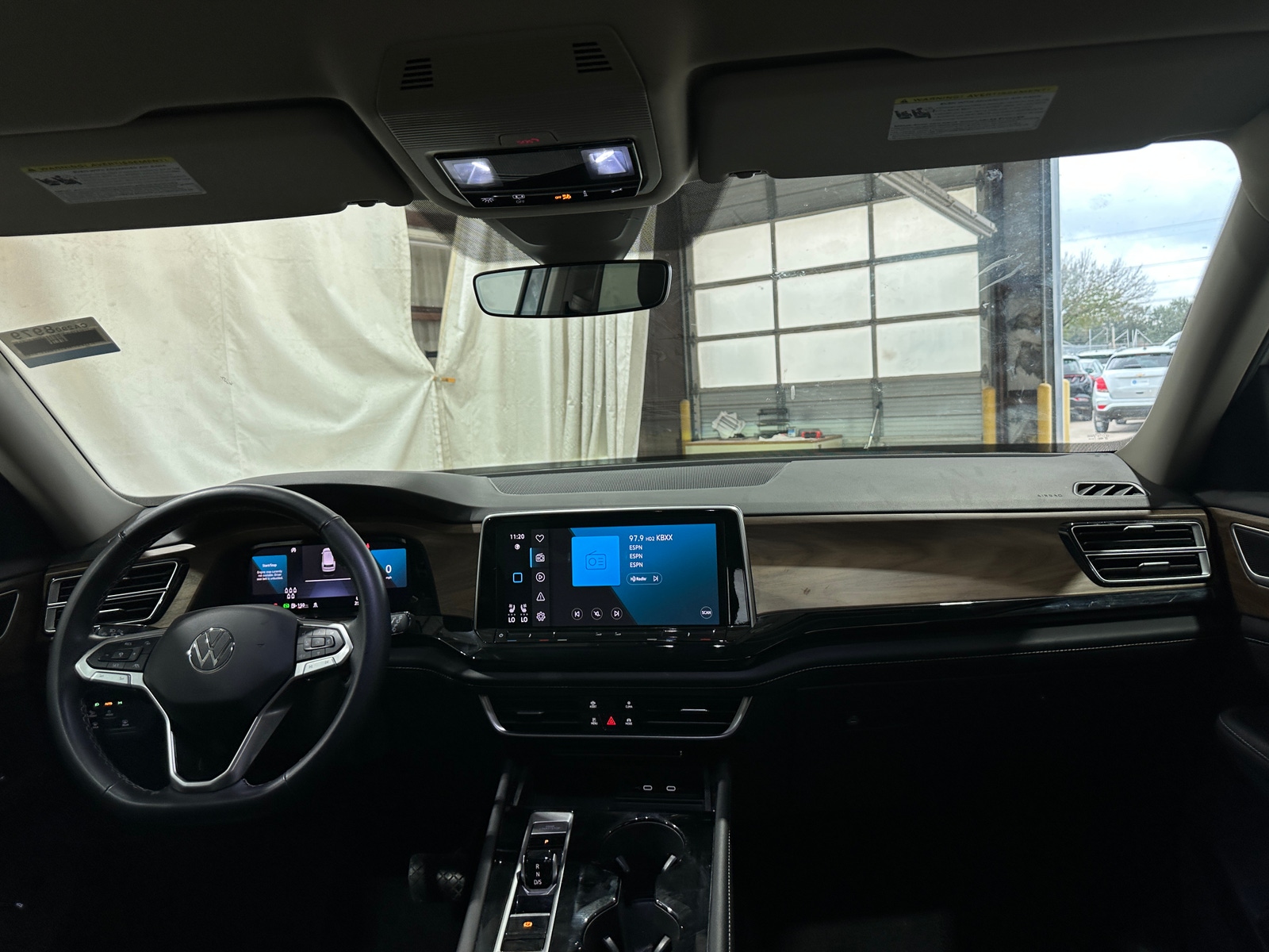 Thumbnail: 2025 Volkswagen Atlas - 2