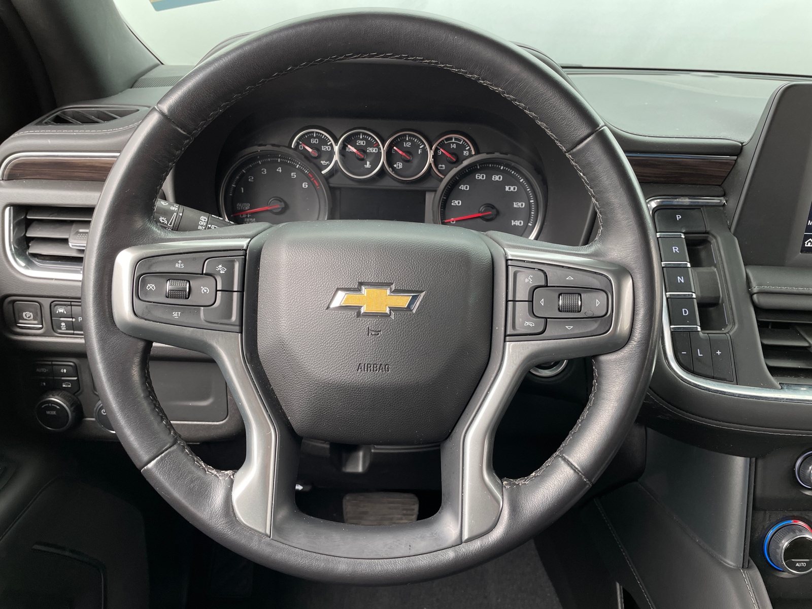 Thumbnail: 2023 Chevrolet Suburban - 5