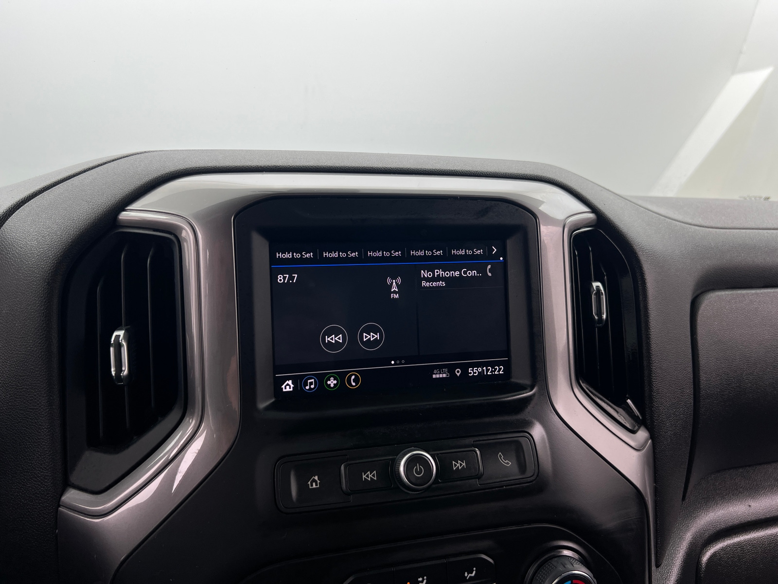 Thumbnail: 2019 Chevrolet Silverado 1500 - 4