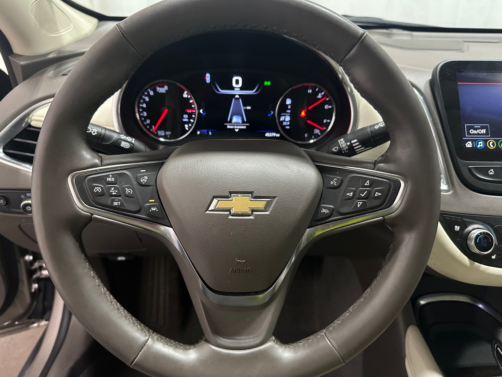 Thumbnail: 2024 Chevrolet Malibu - 4