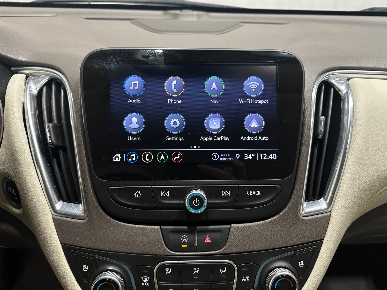 Thumbnail: 2024 Chevrolet Malibu - 3