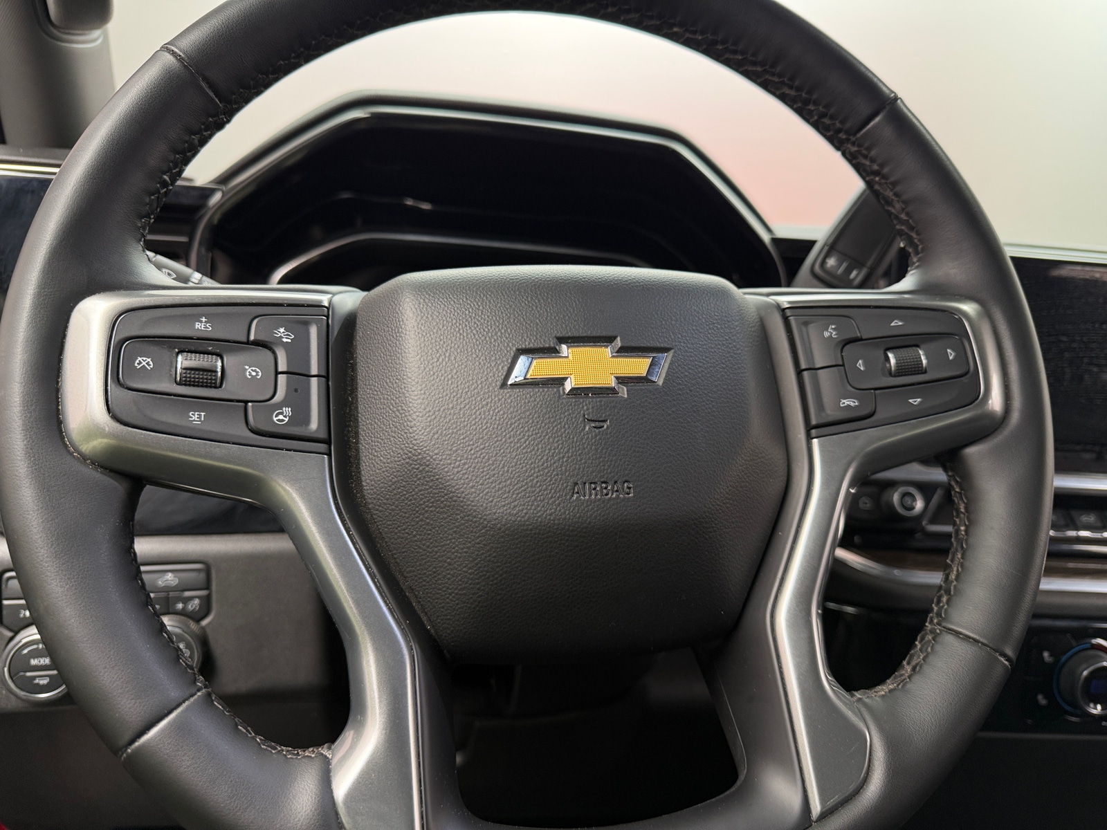 Thumbnail: 2024 Chevrolet Silverado 1500 - 5