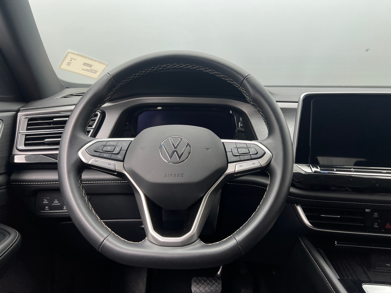 Thumbnail: 2025 Volkswagen Atlas - 4