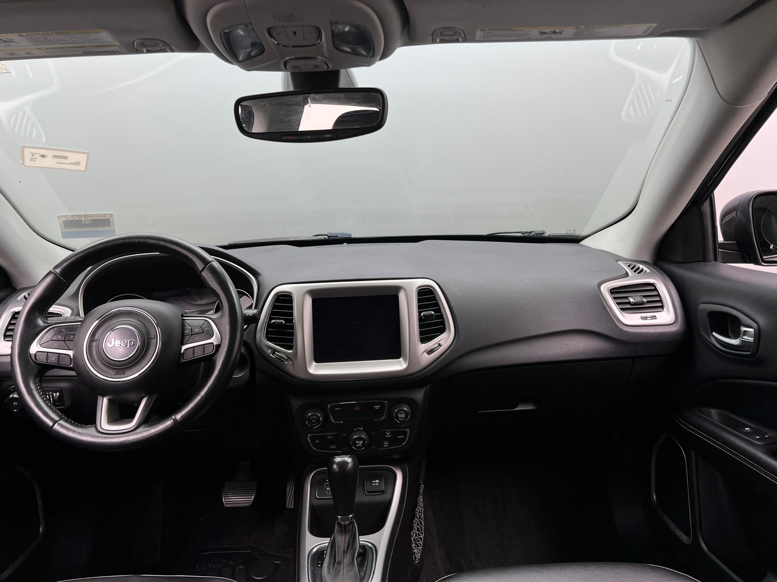 Thumbnail: 2018 Jeep Compass - 3