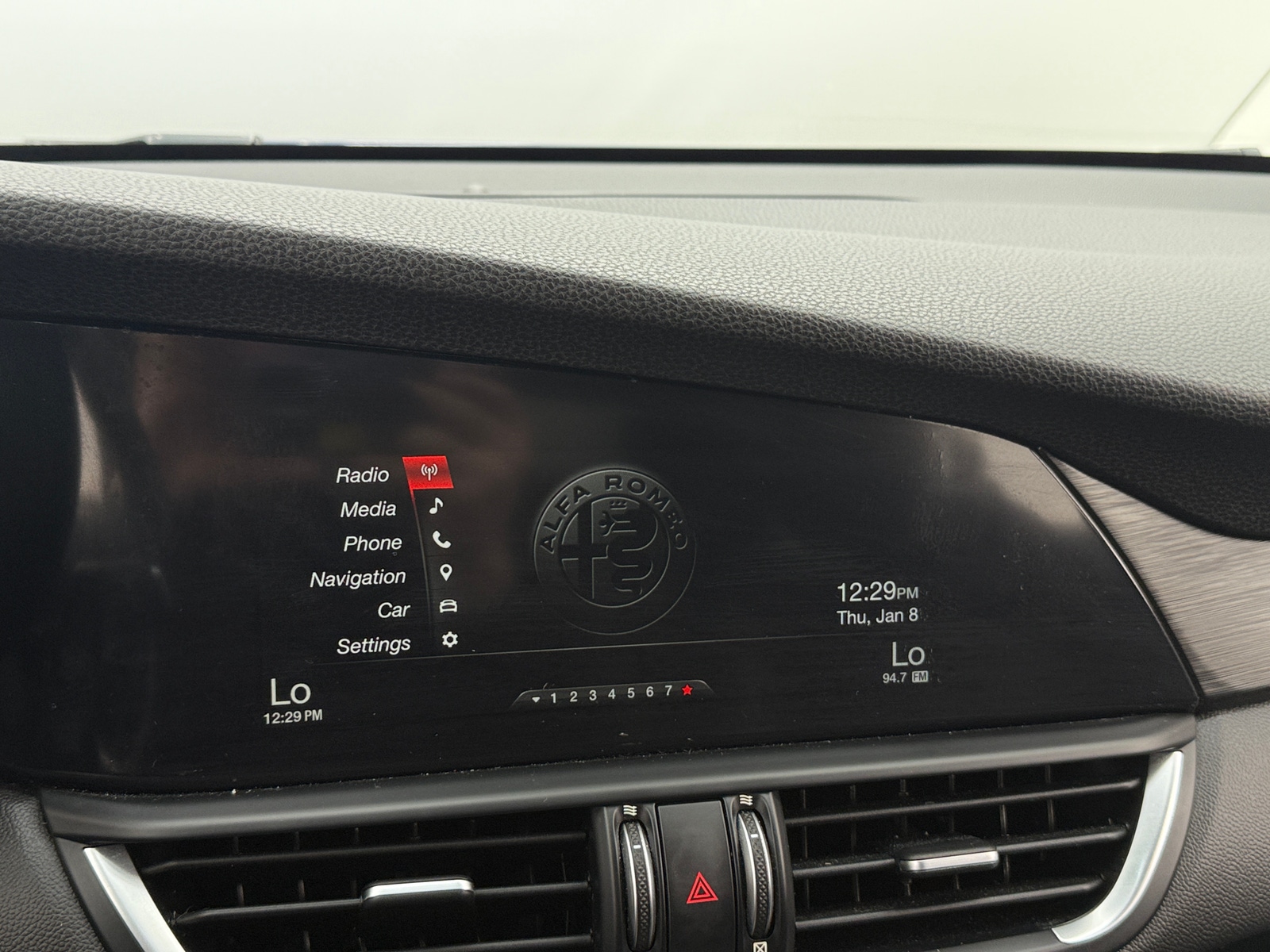 Thumbnail: 2018 Alfa Romeo Giulia - 3