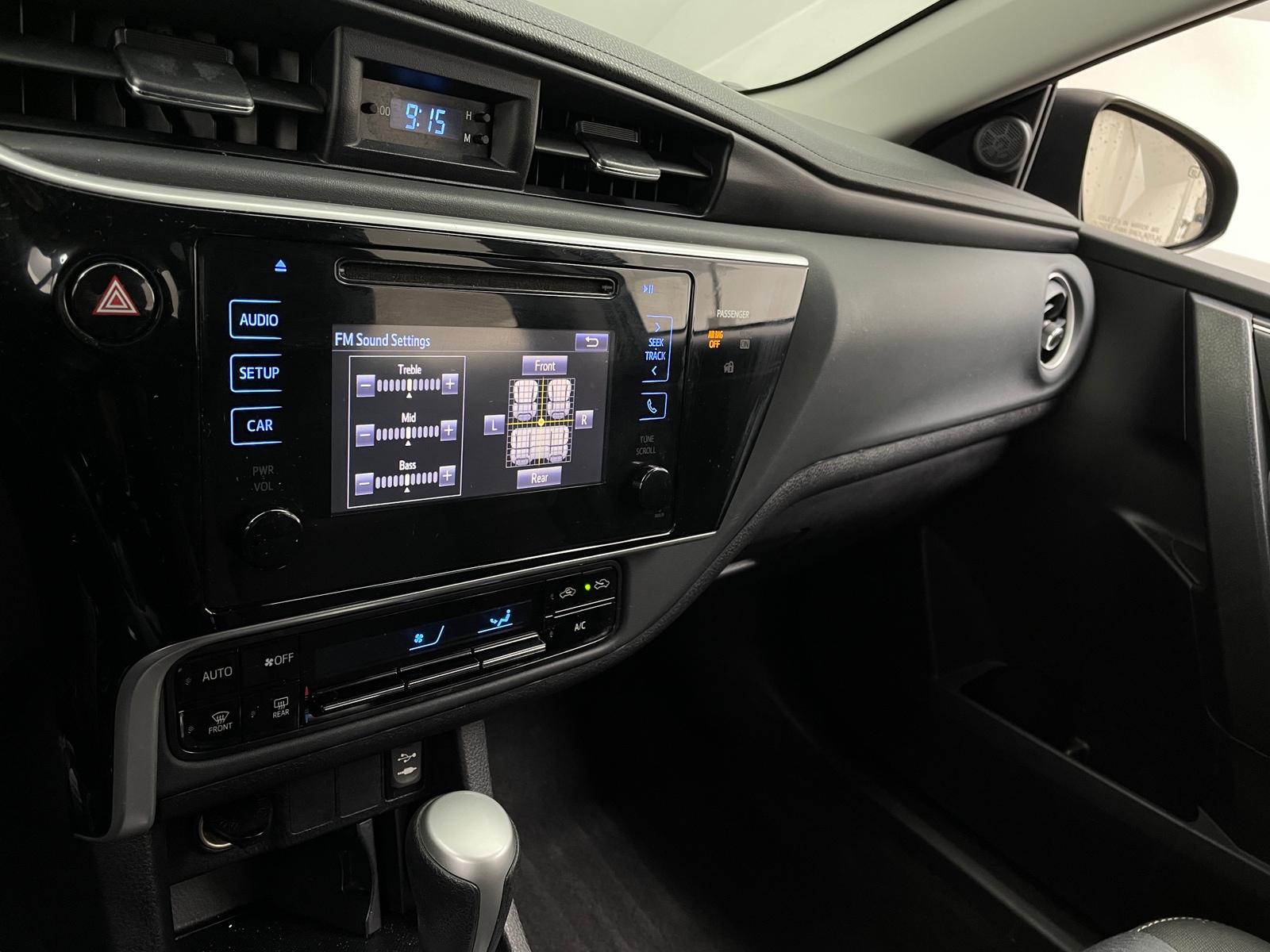 Thumbnail: 2017 Toyota Corolla - 4