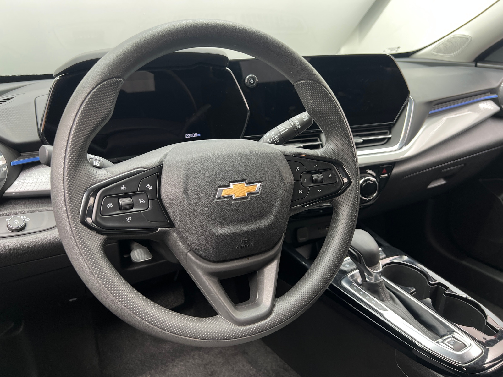 Thumbnail: 2025 Chevrolet Trax - 5