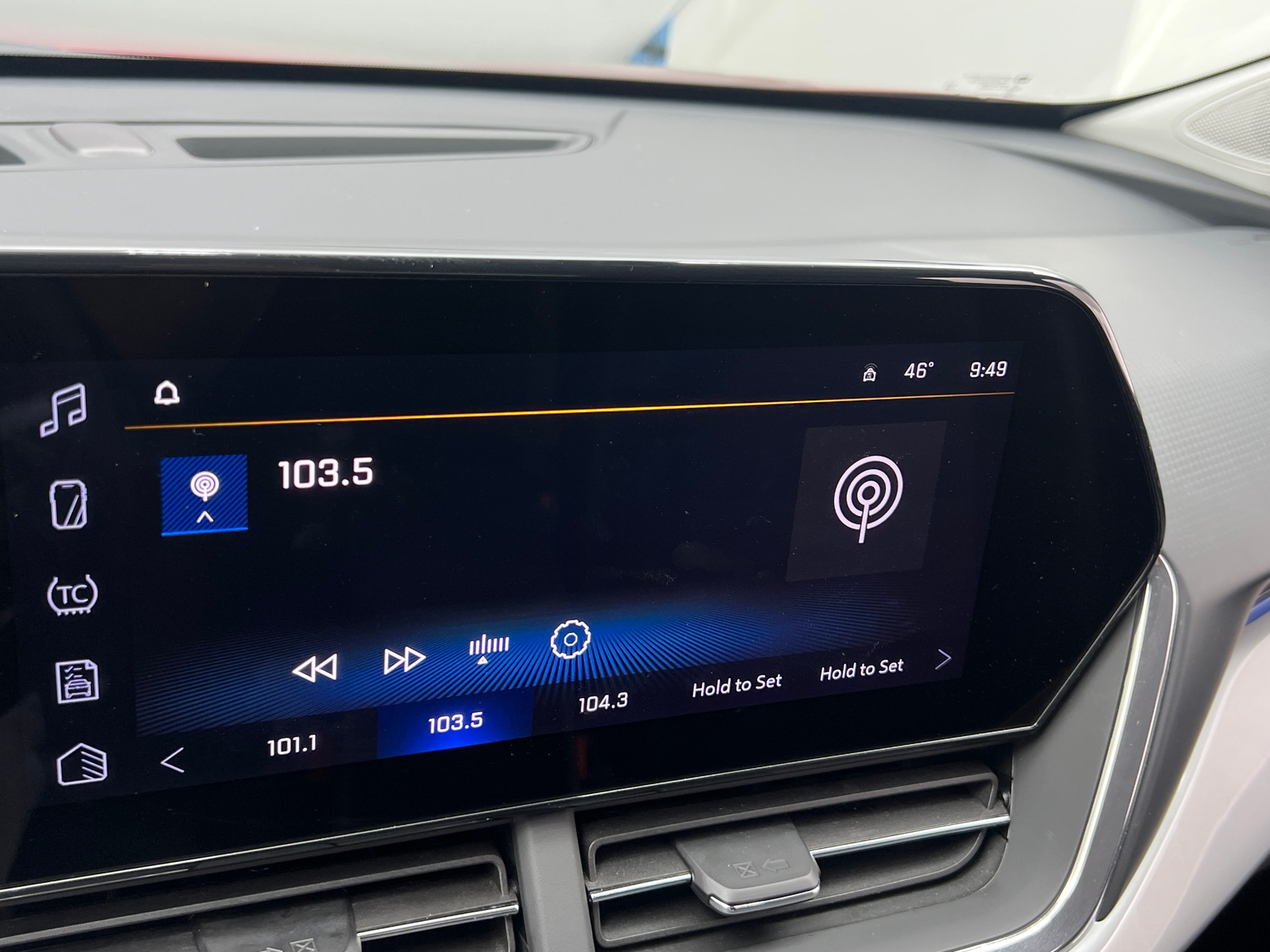 Thumbnail: 2025 Chevrolet Trax - 4