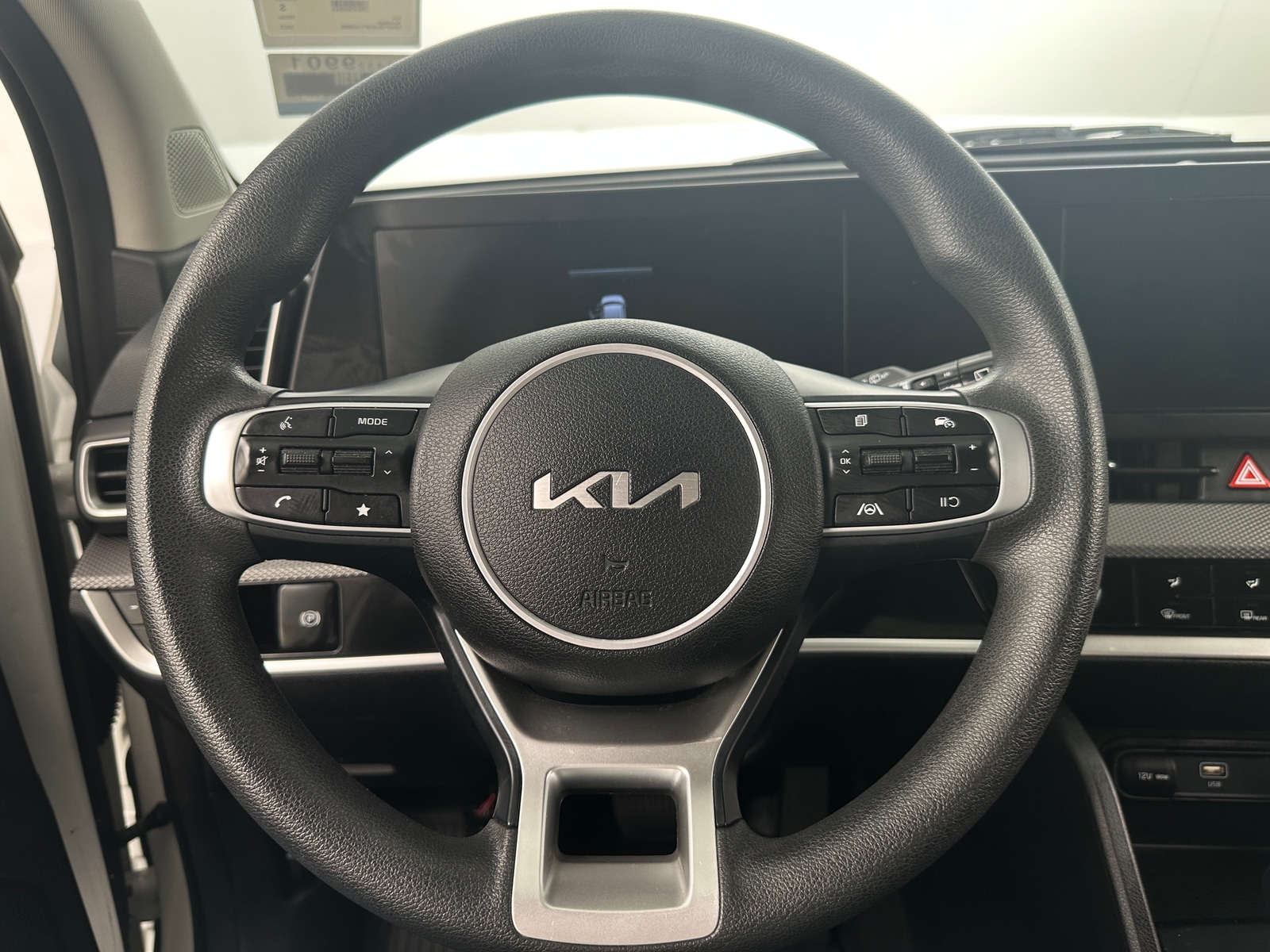 Thumbnail: 2023 Kia Sportage - 5