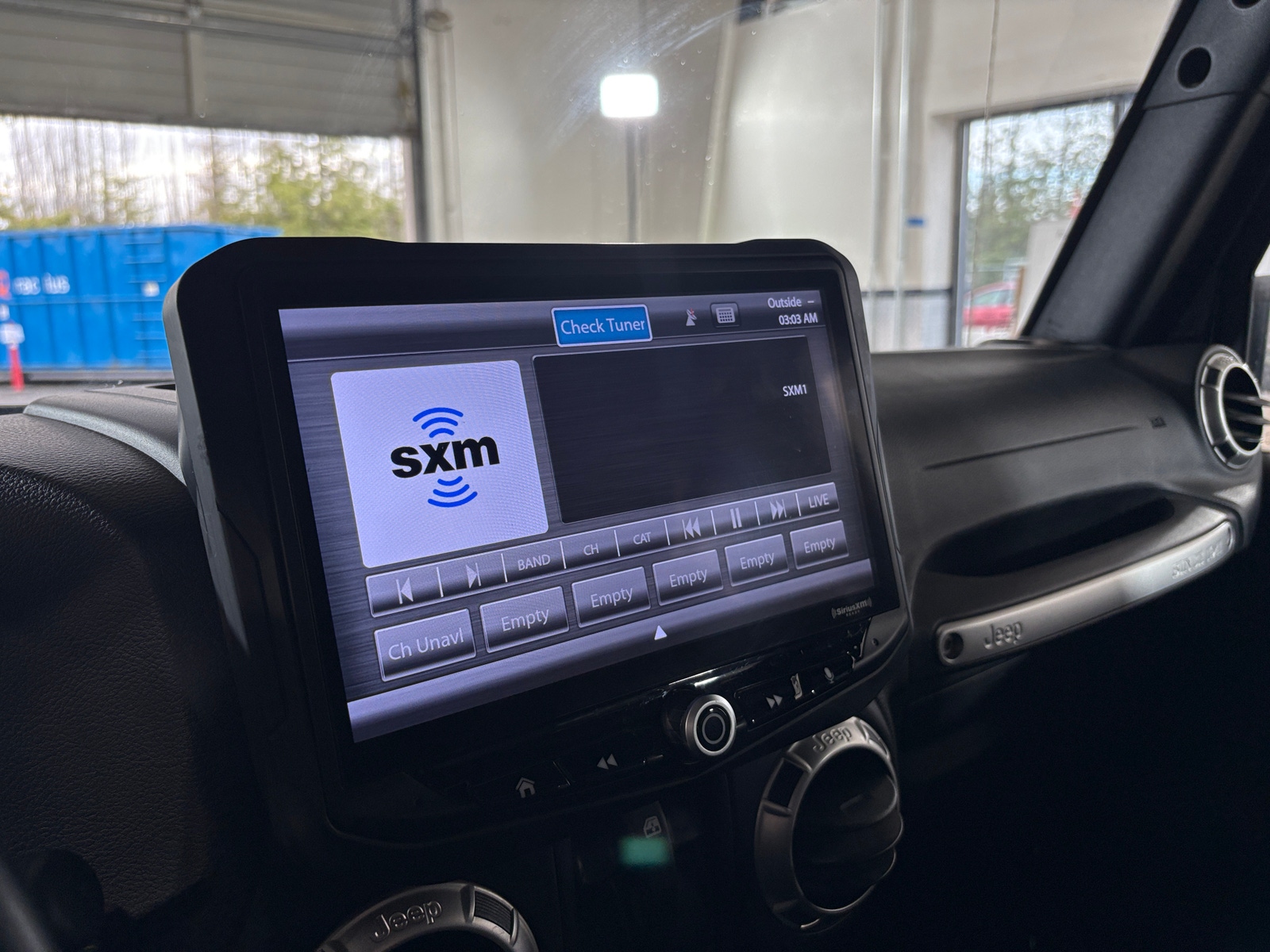 Thumbnail: 2018 Jeep Wrangler - 3