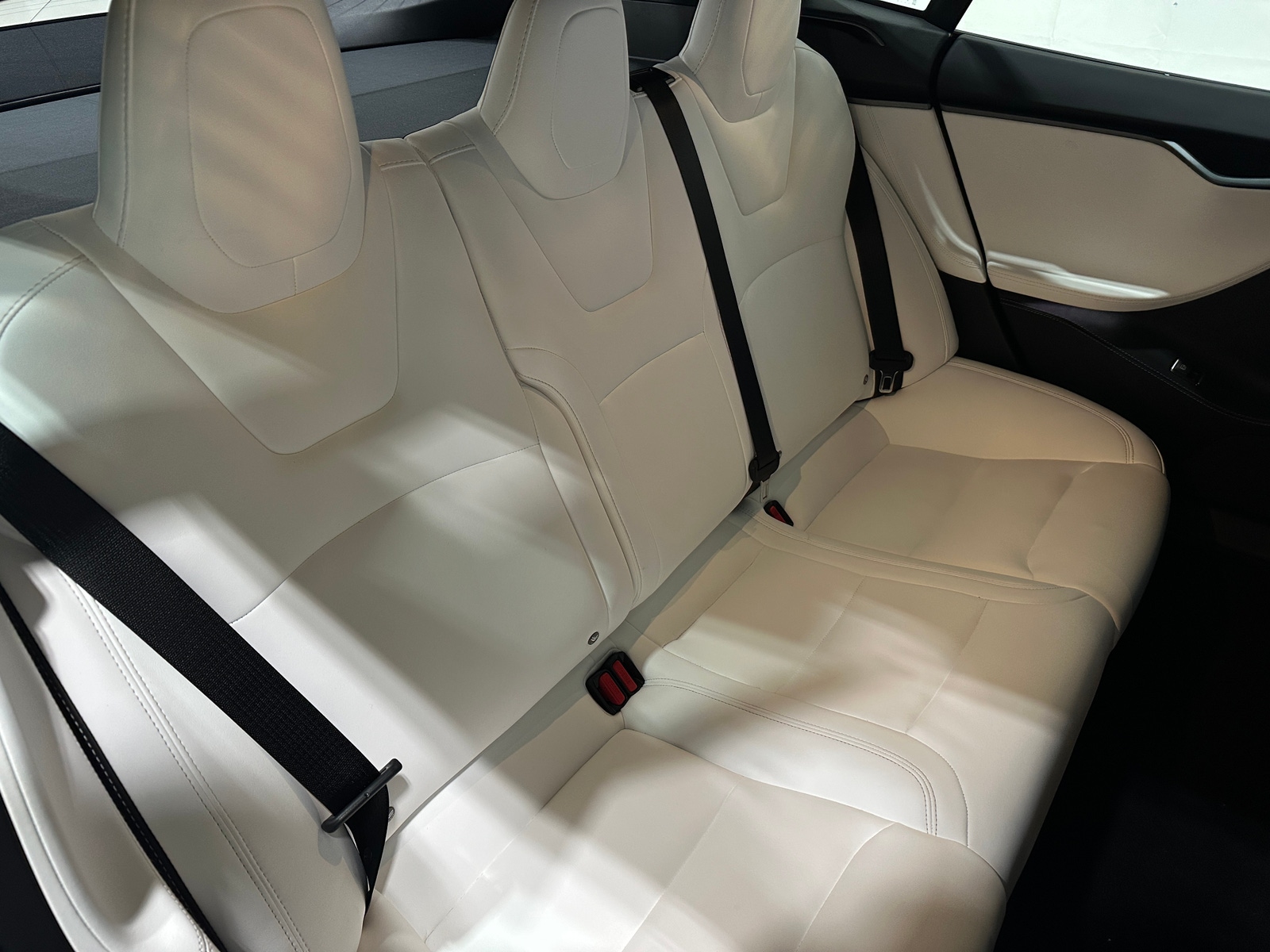 Thumbnail: 2020 Tesla Model S - 5