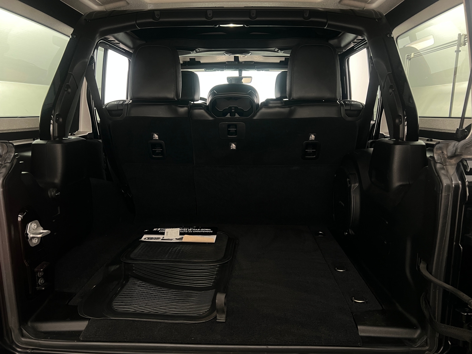 Thumbnail: 2018 Jeep Wrangler - 6