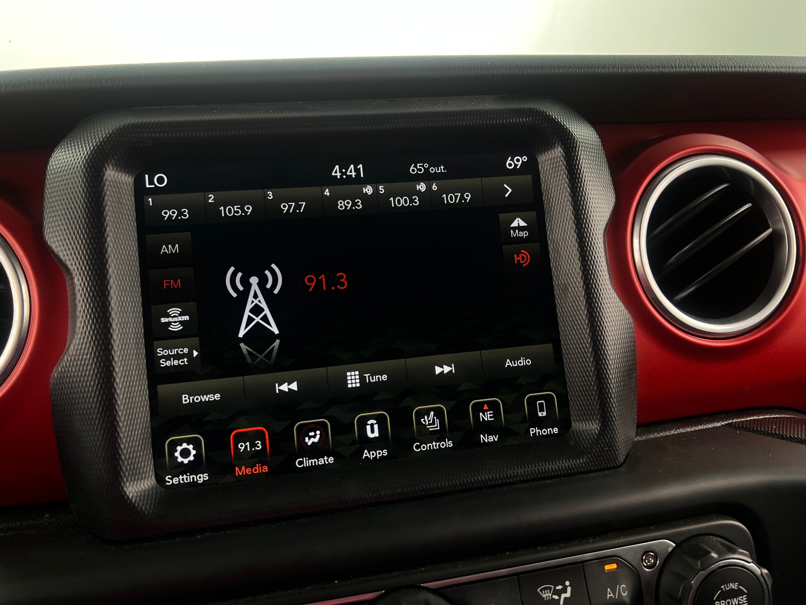 Thumbnail: 2018 Jeep Wrangler - 3