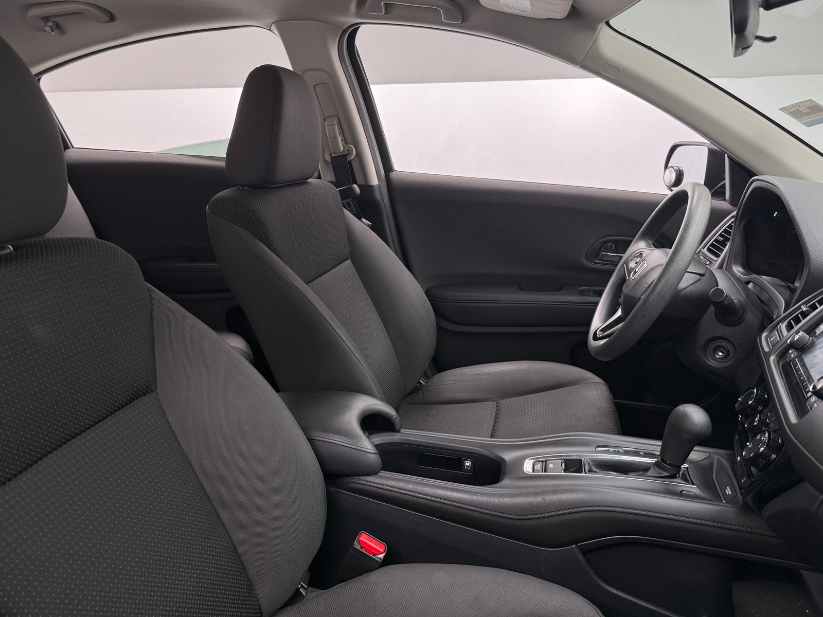 Thumbnail: 2019 Honda HR-V - 2