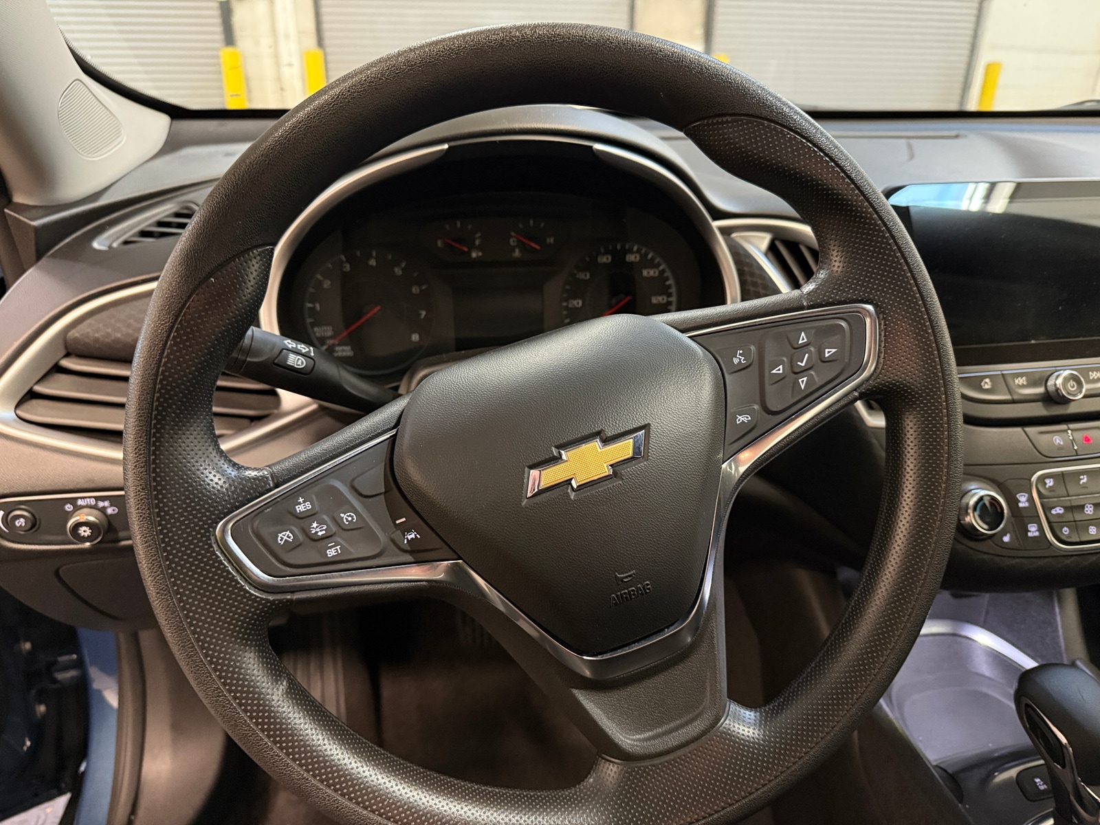 Thumbnail: 2024 Chevrolet Malibu - 5