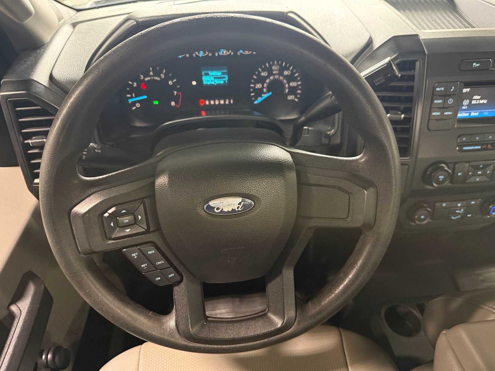 Thumbnail: 2019 Ford Econoline - 5