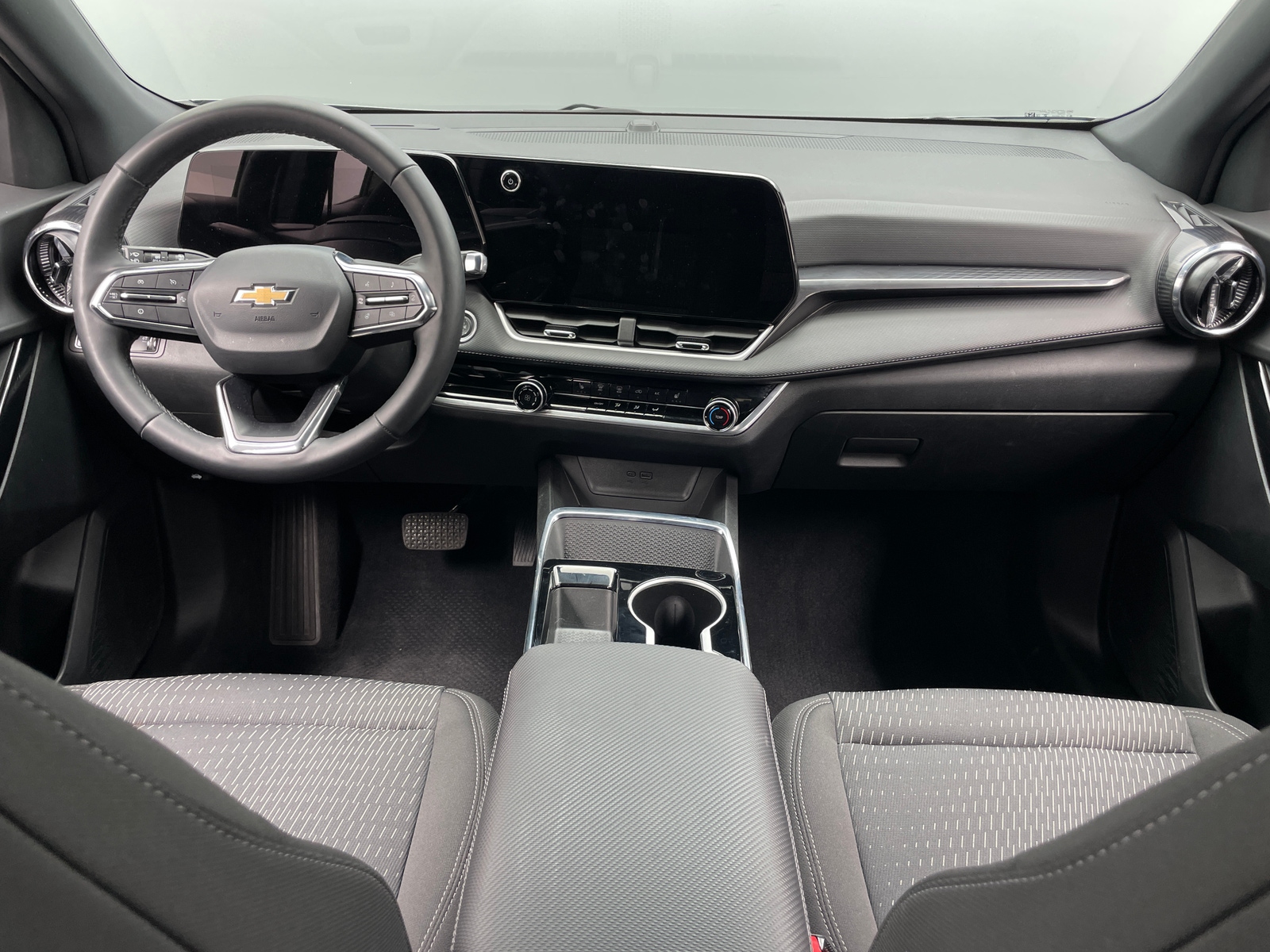 Thumbnail: 2025 Chevrolet Equinox - 3