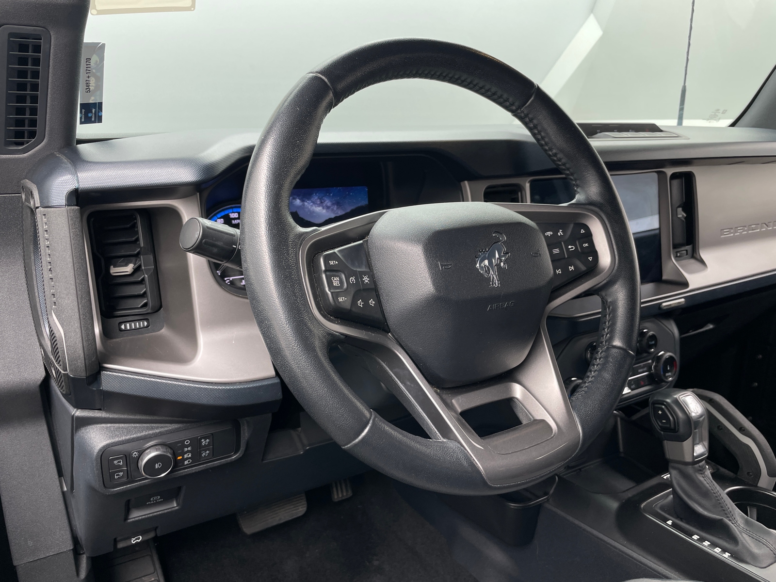 Thumbnail: 2022 Ford Bronco - 5