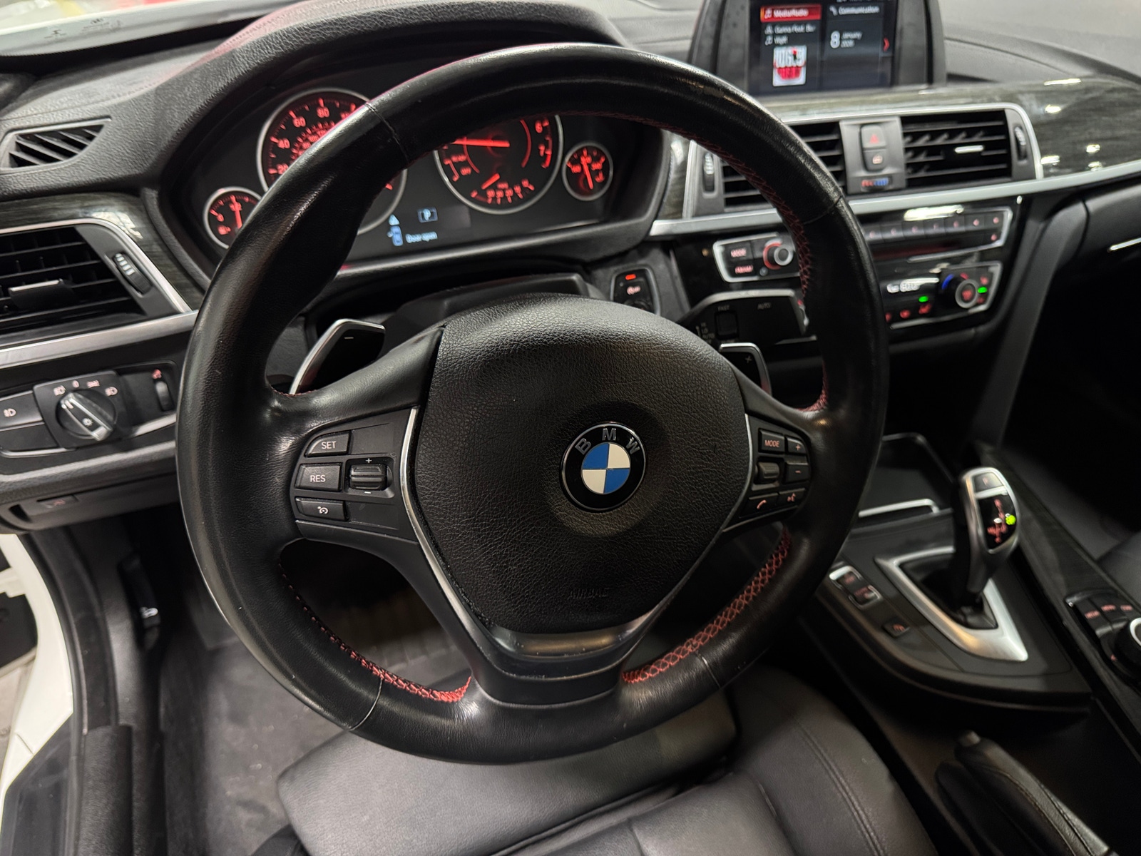 Thumbnail: 2018 BMW 4 Series - 4