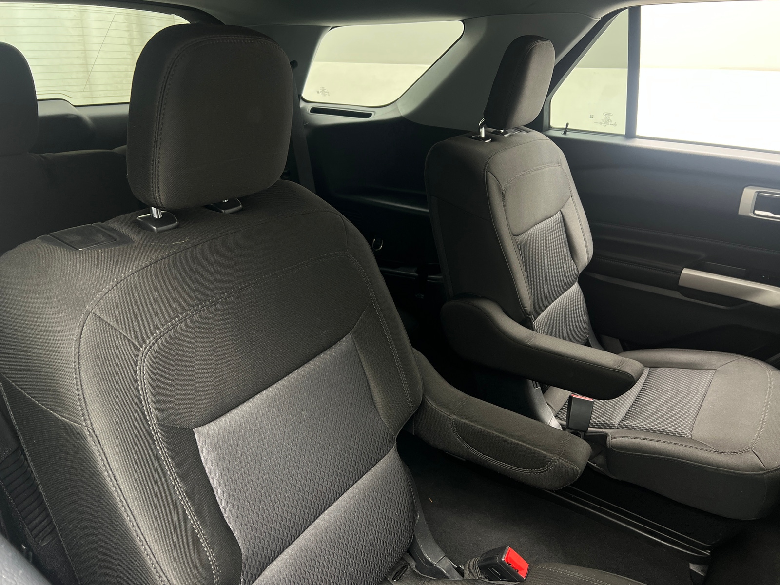 Thumbnail: 2022 Ford Explorer - 6