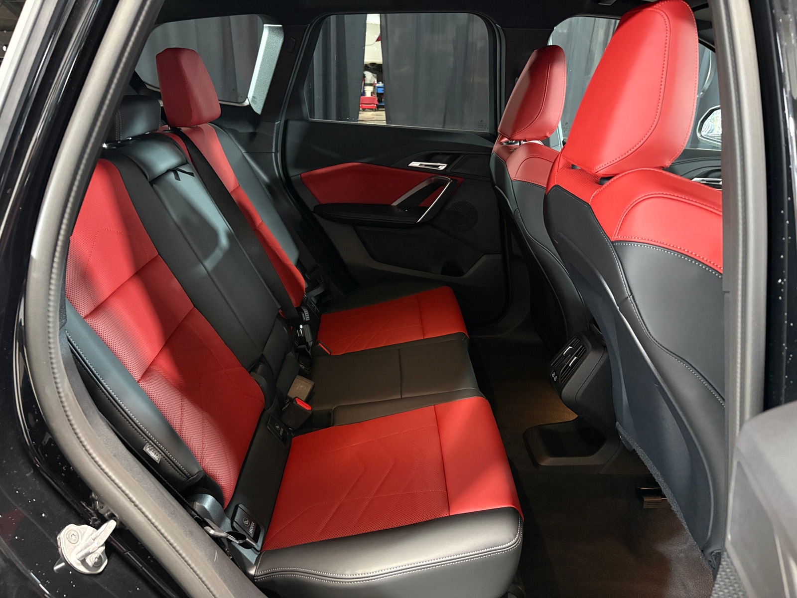 Thumbnail: 2025 BMW X1 - 6