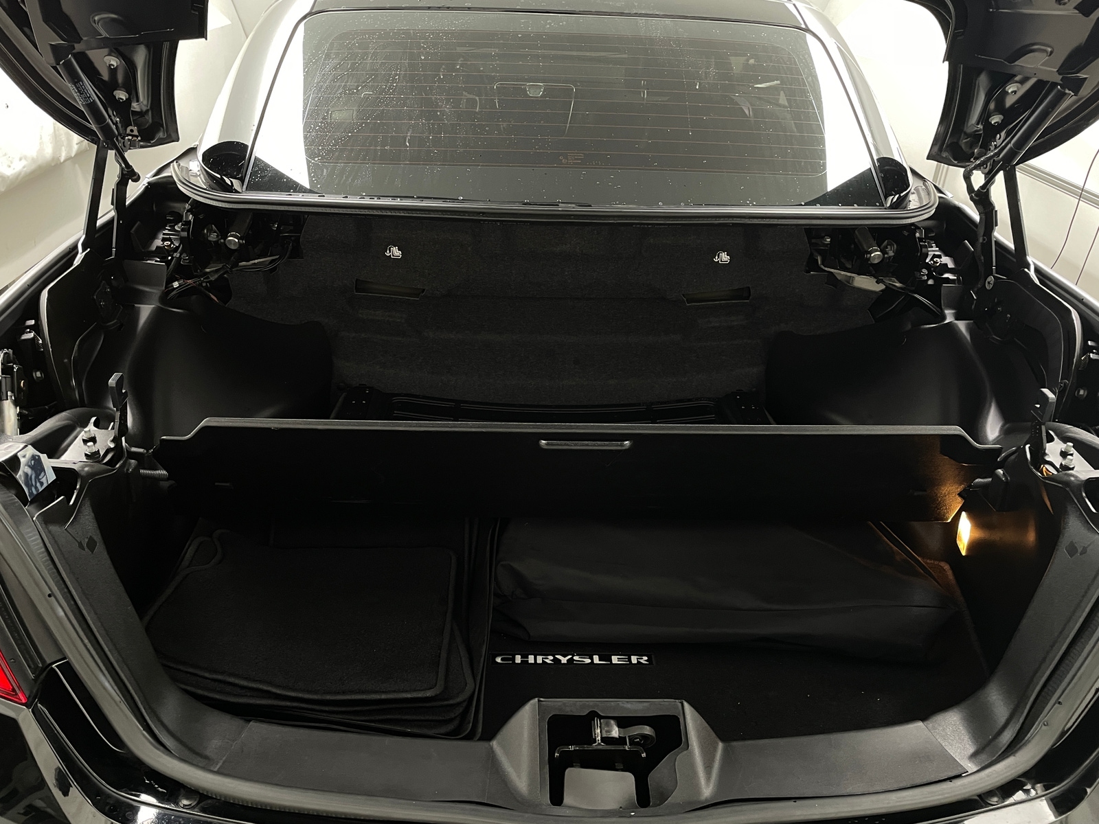 Thumbnail: 2012 Chrysler 200 - 6