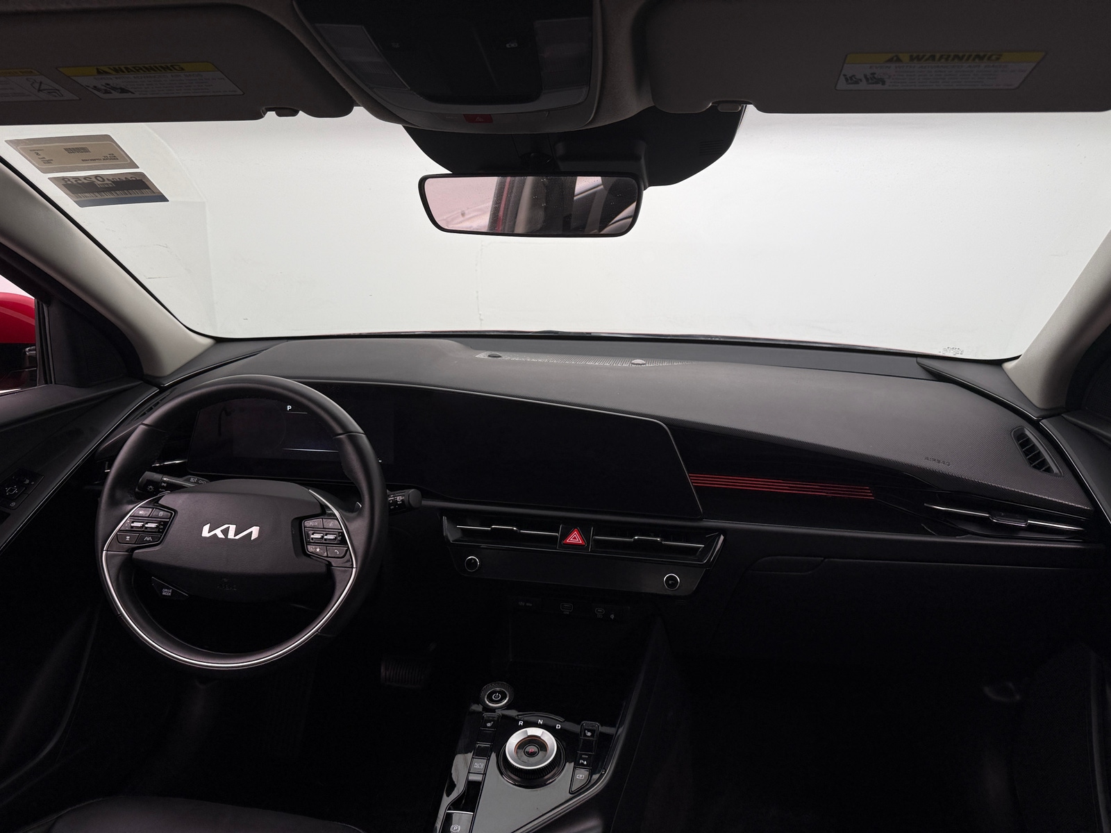 Thumbnail: 2023 Kia Niro - 3