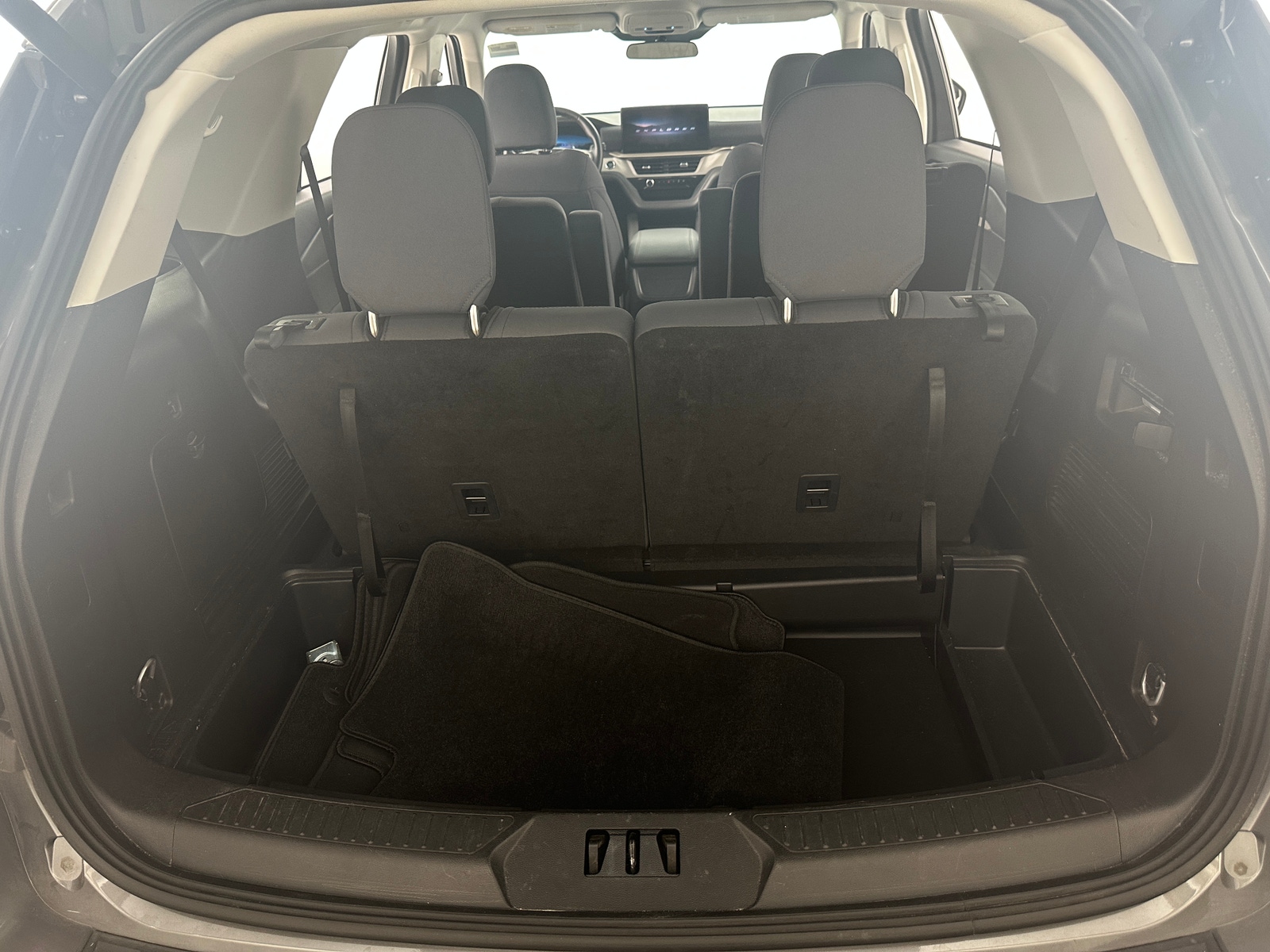 Thumbnail: 2025 Ford Explorer - 7