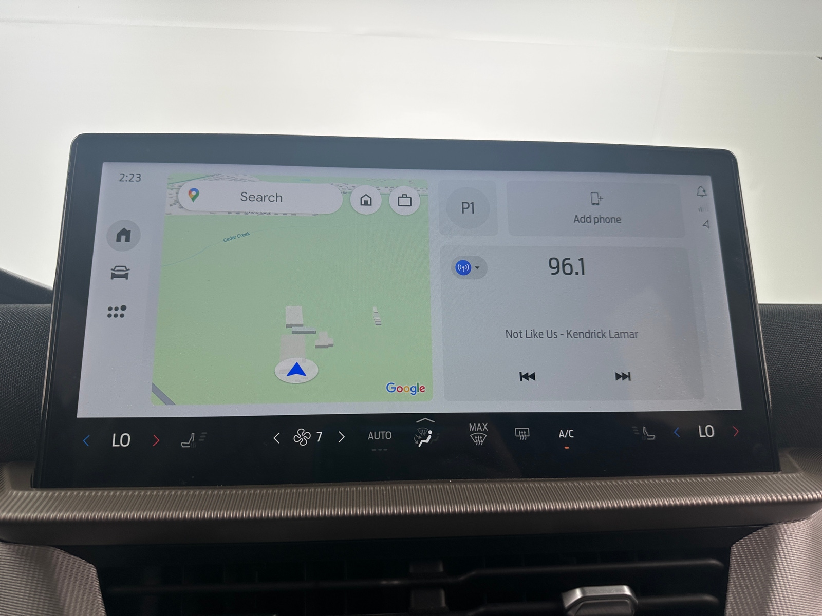 Thumbnail: 2025 Ford Explorer - 4