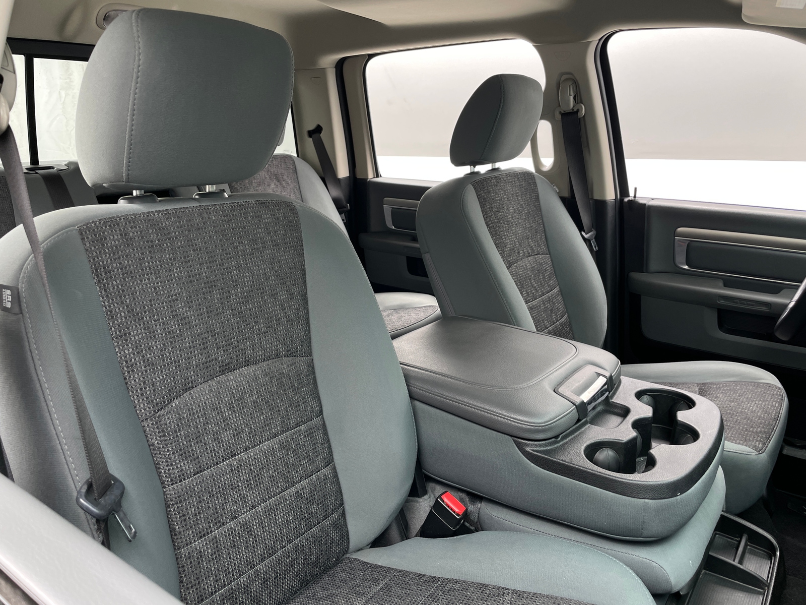 Thumbnail: 2019 RAM 1500 Classic - 2